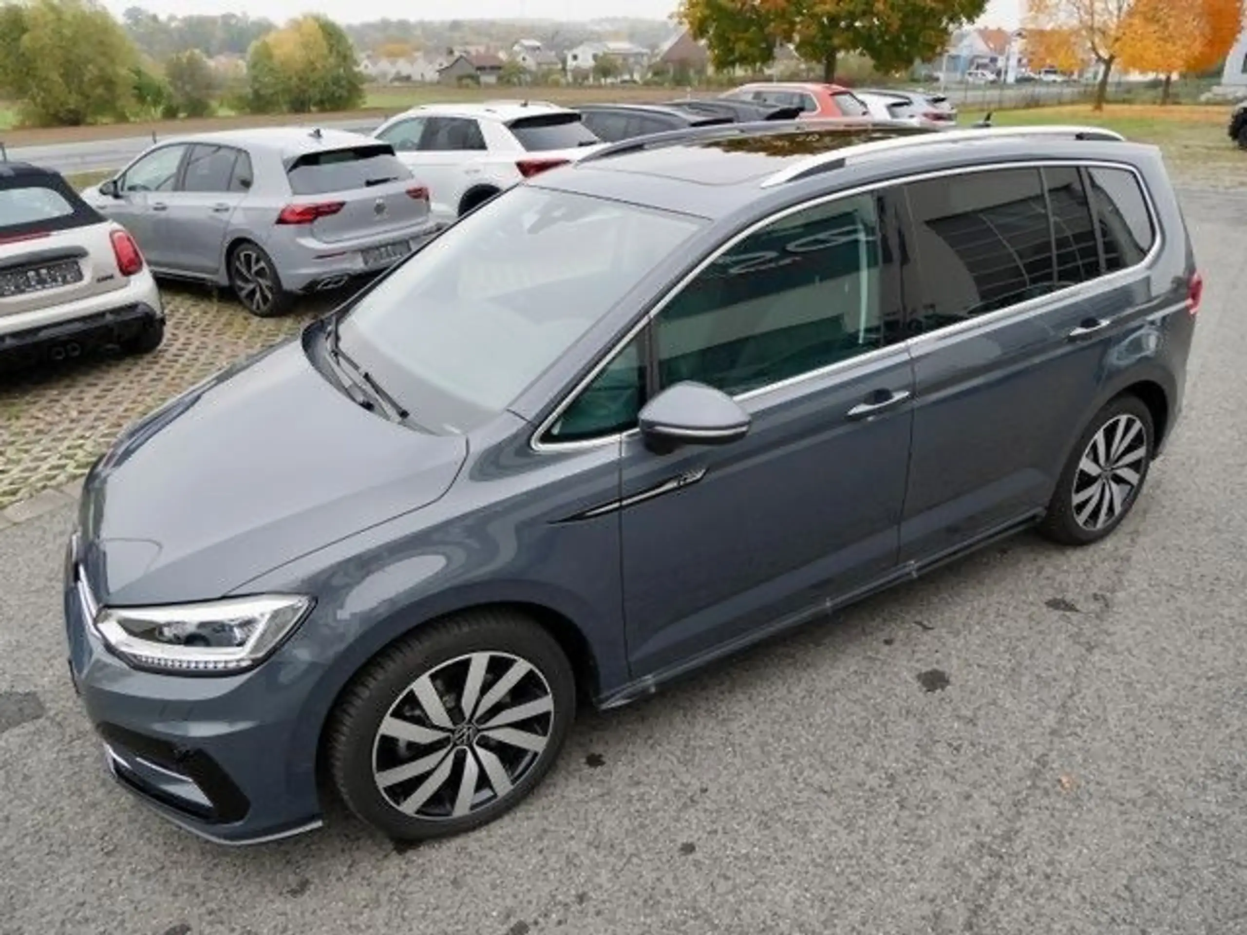 Volkswagen - Touran