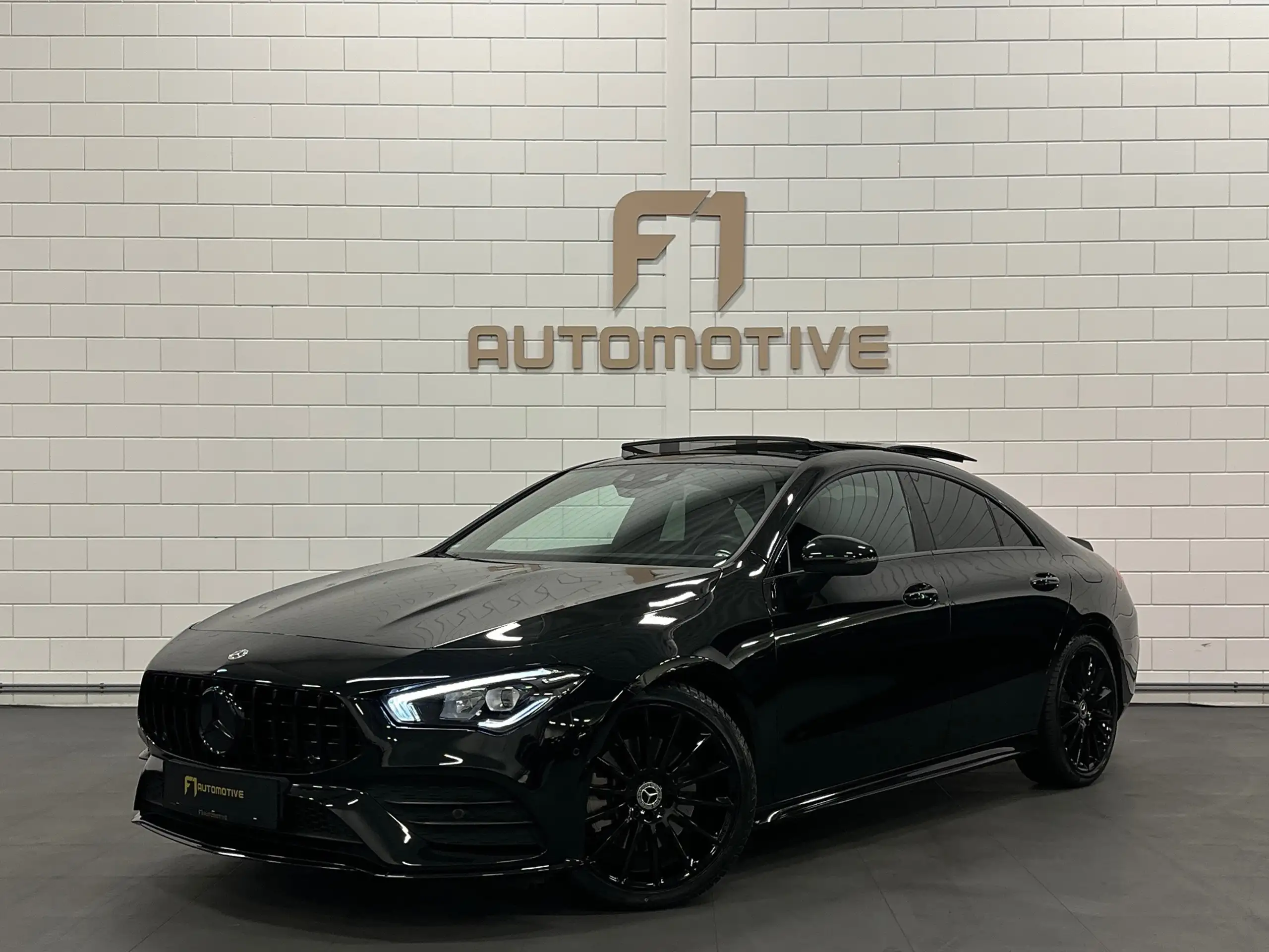 Mercedes-Benz - CLA 250