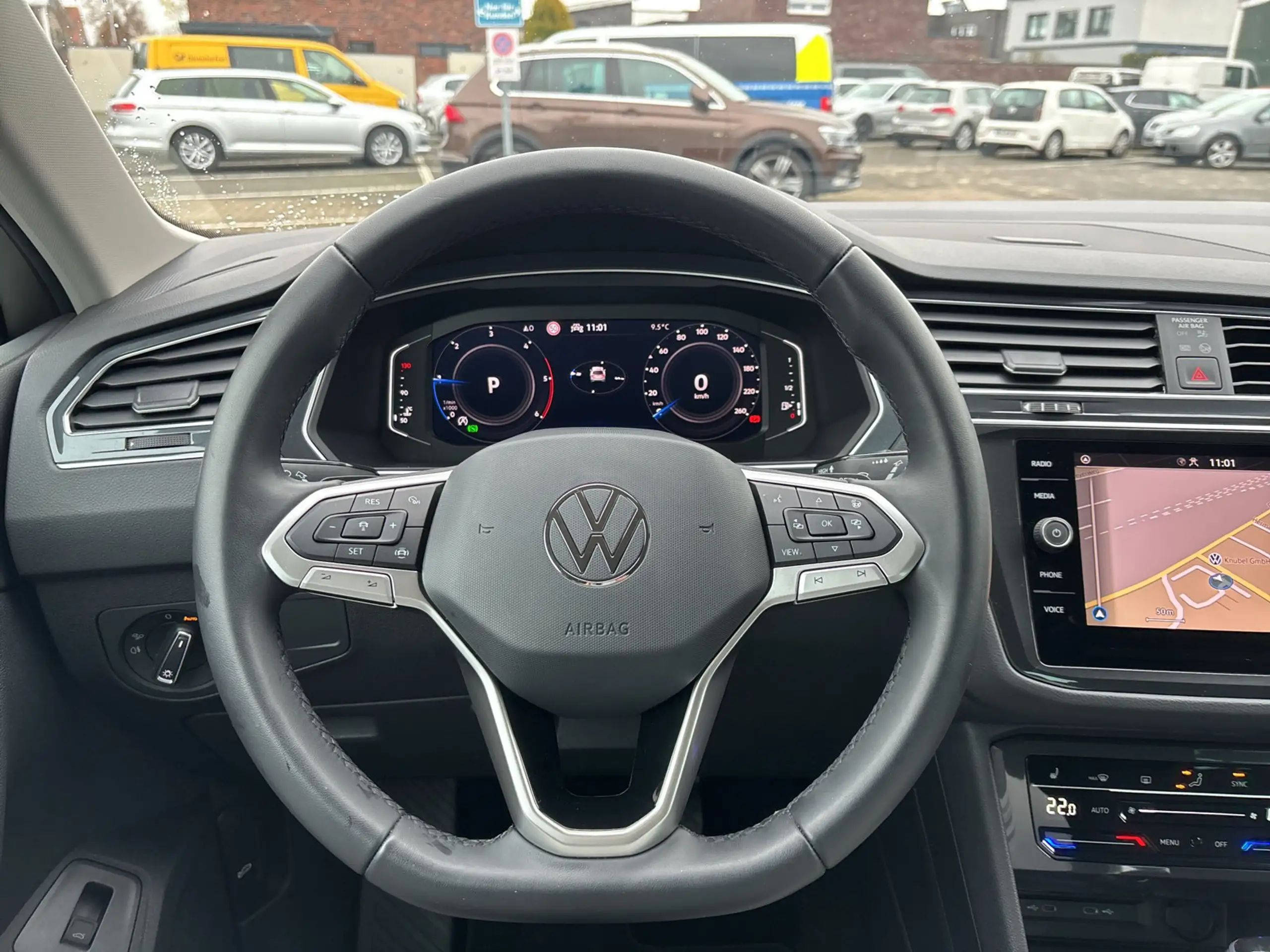 Volkswagen - Tiguan