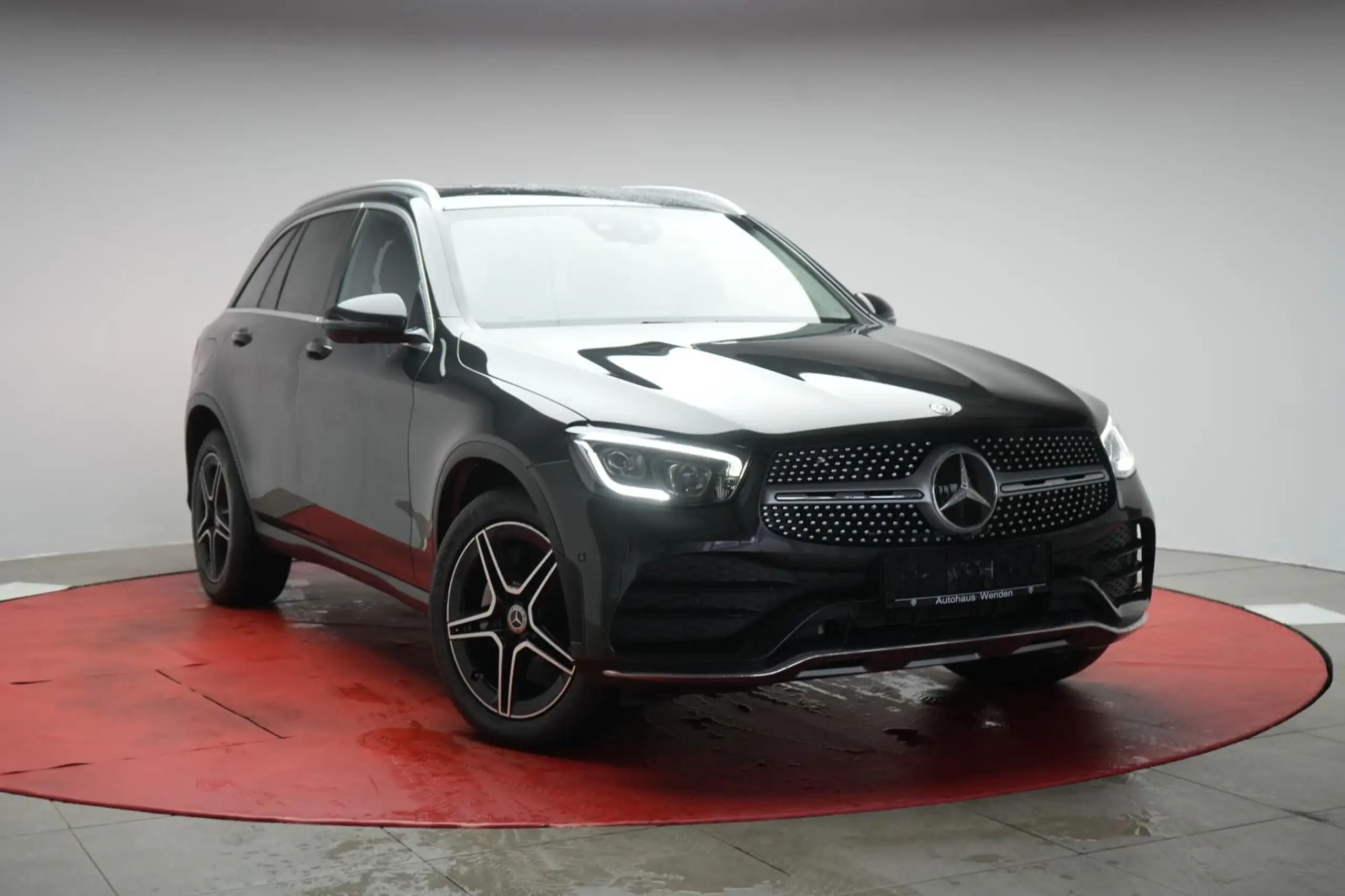 Mercedes-Benz GLC 300 2020