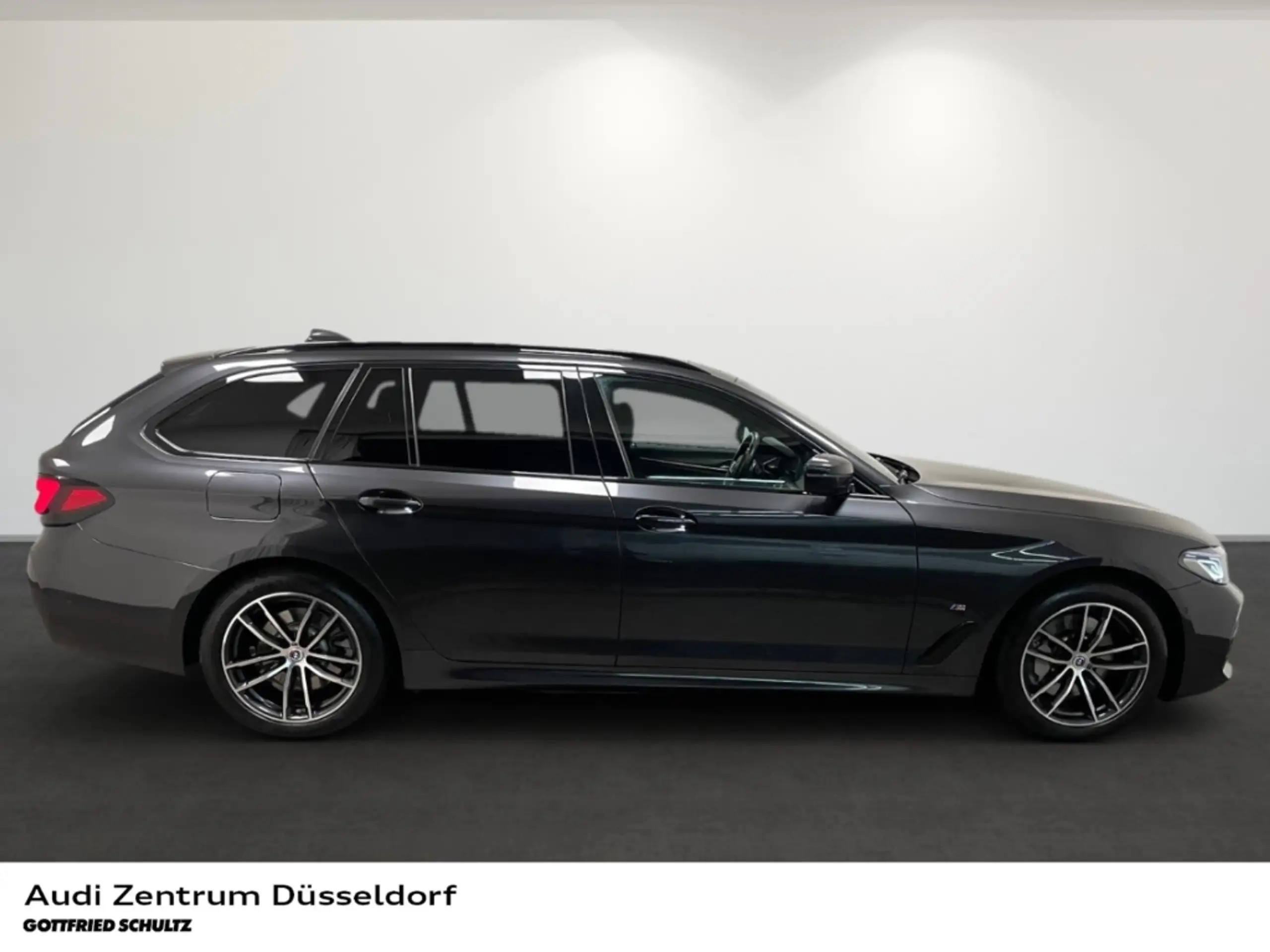 BMW - 530