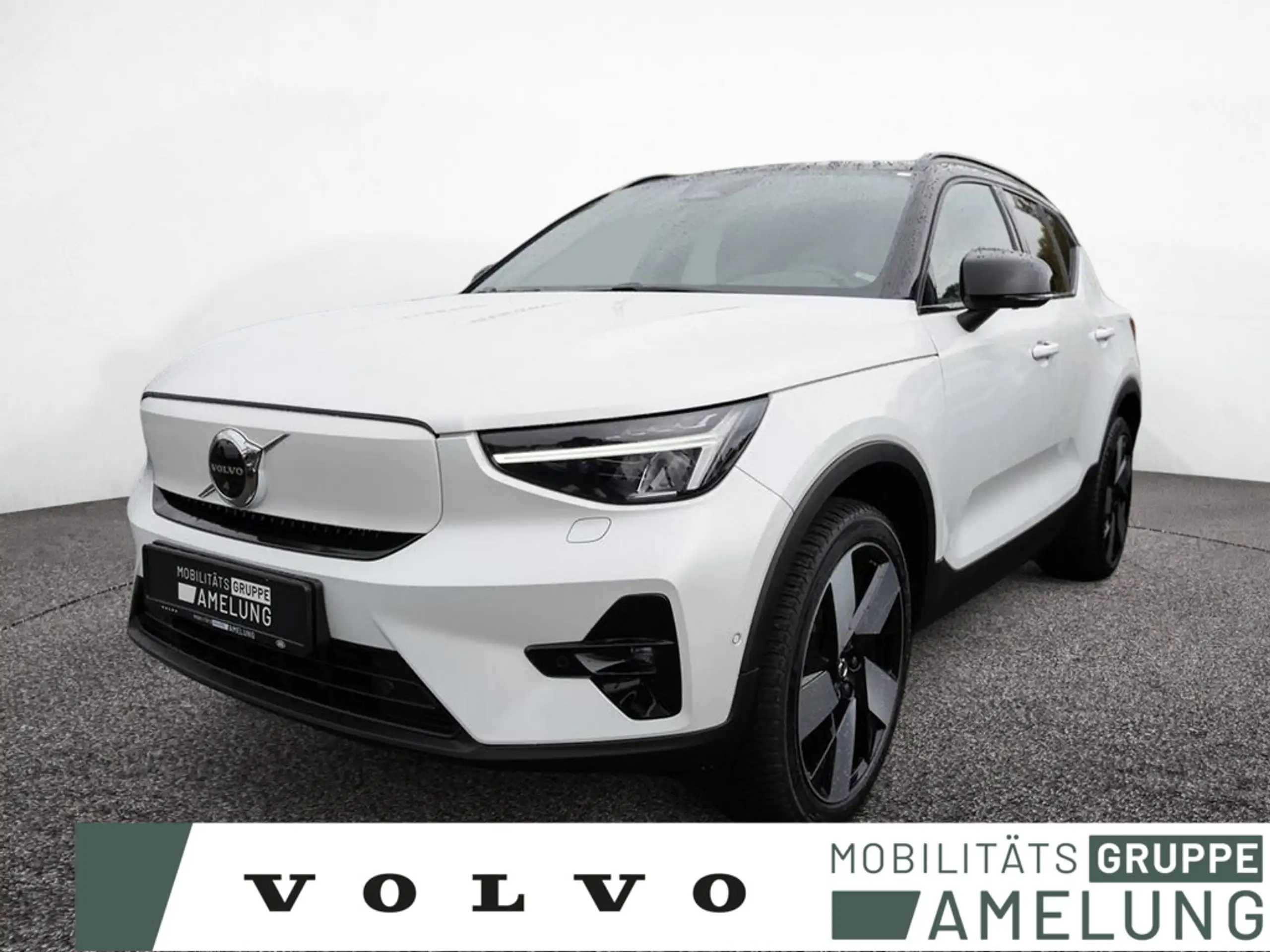 Volvo - XC40