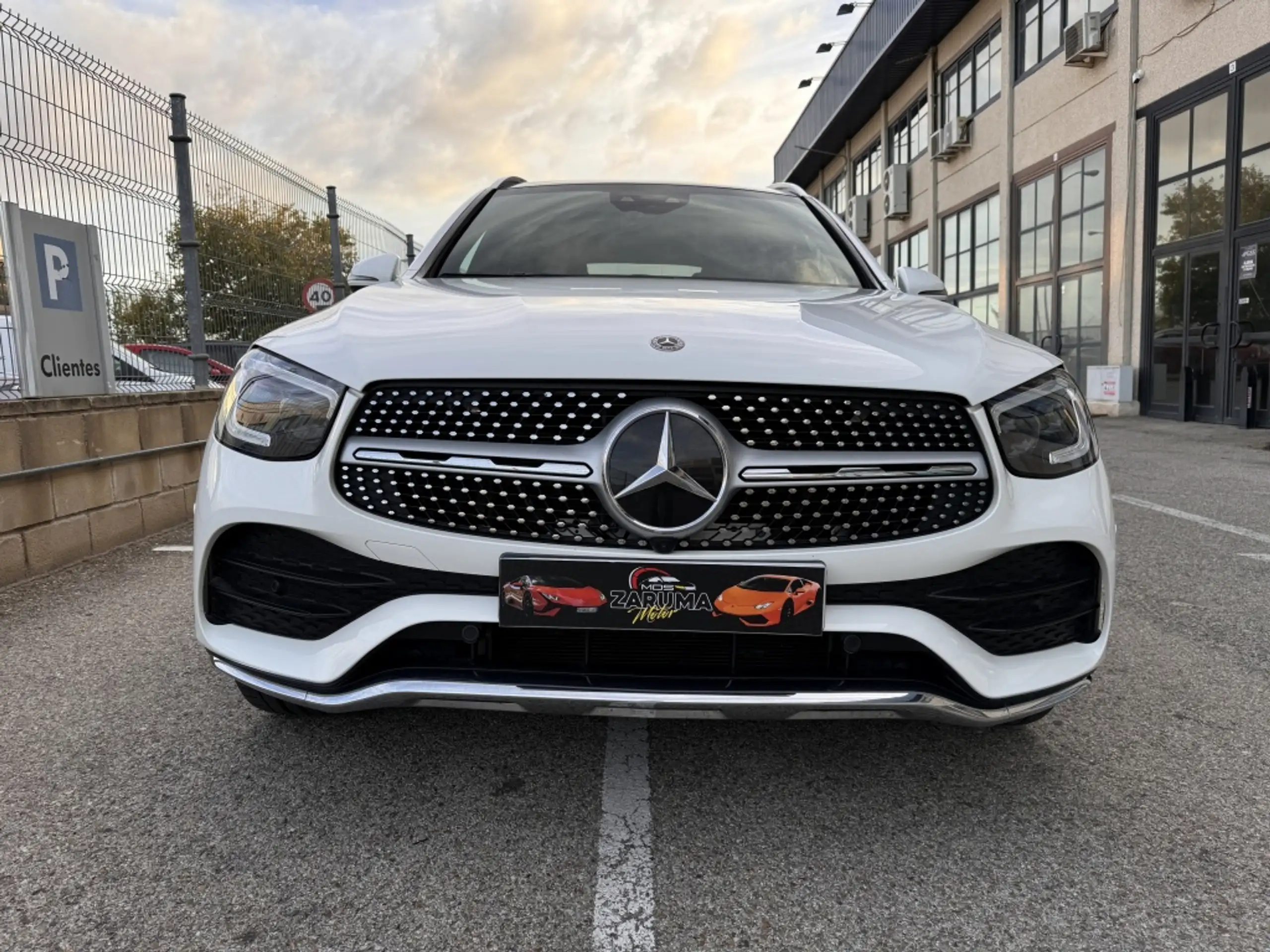 Mercedes-Benz - GLC 220