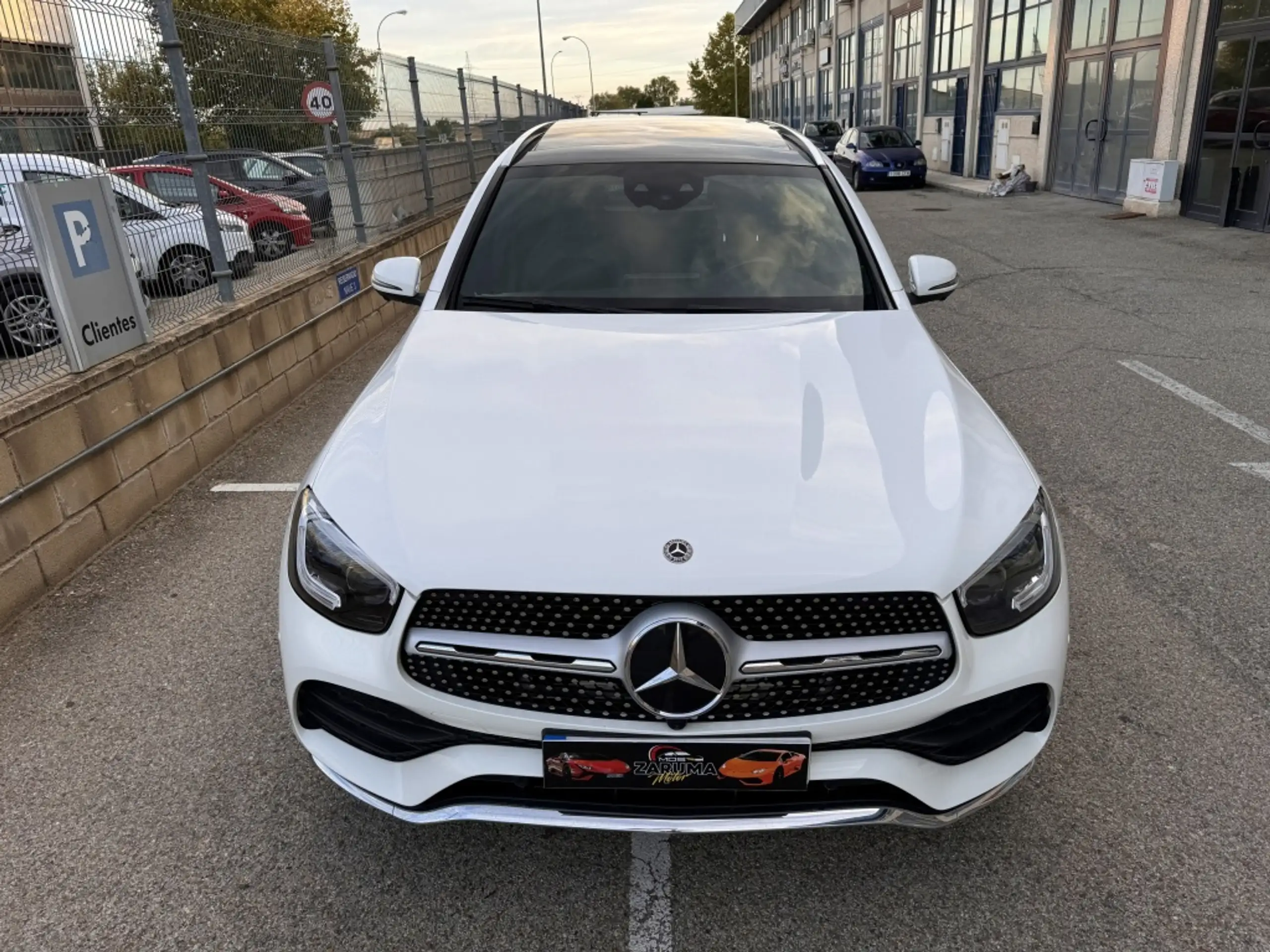 Mercedes-Benz - GLC 220