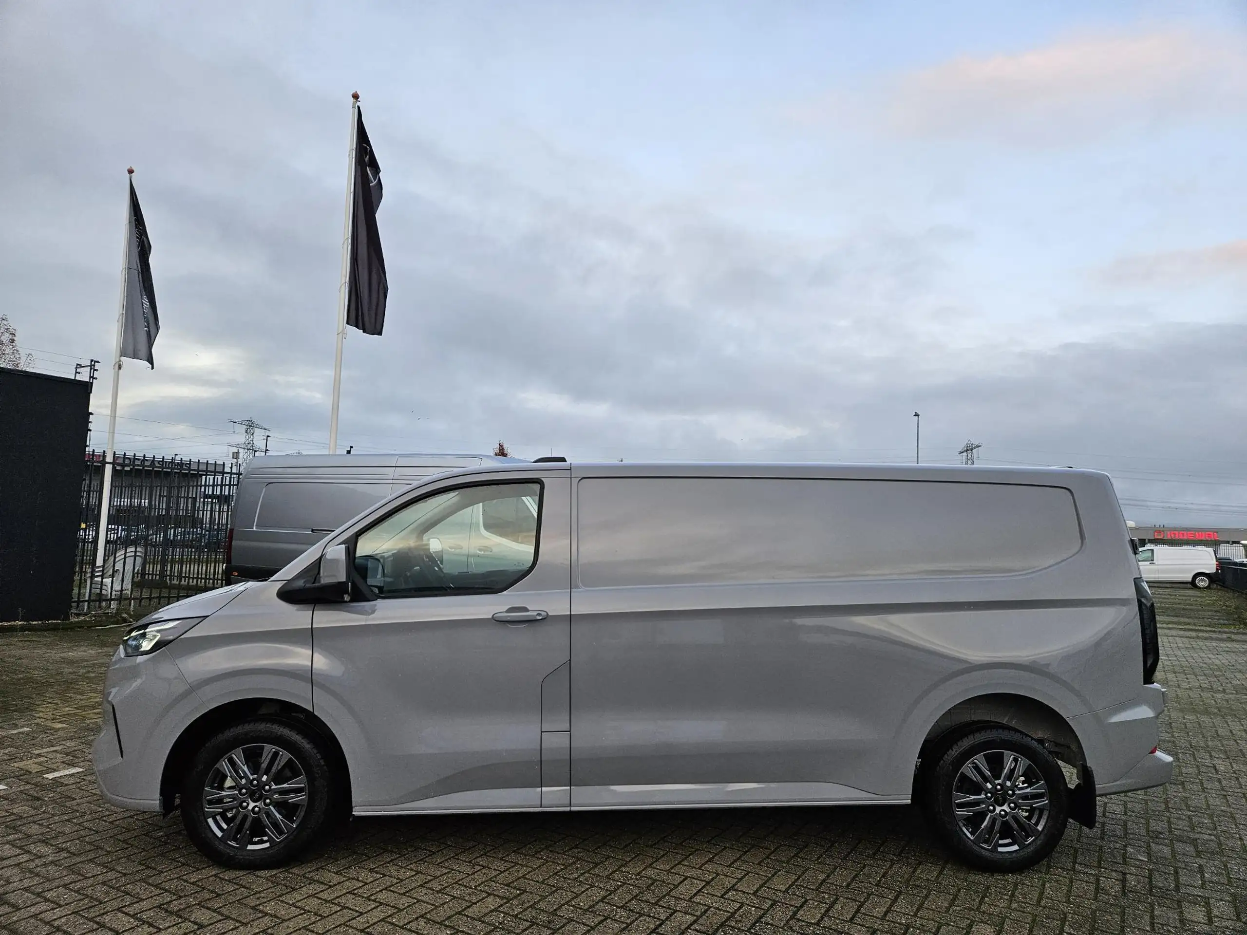 Ford - Transit Custom