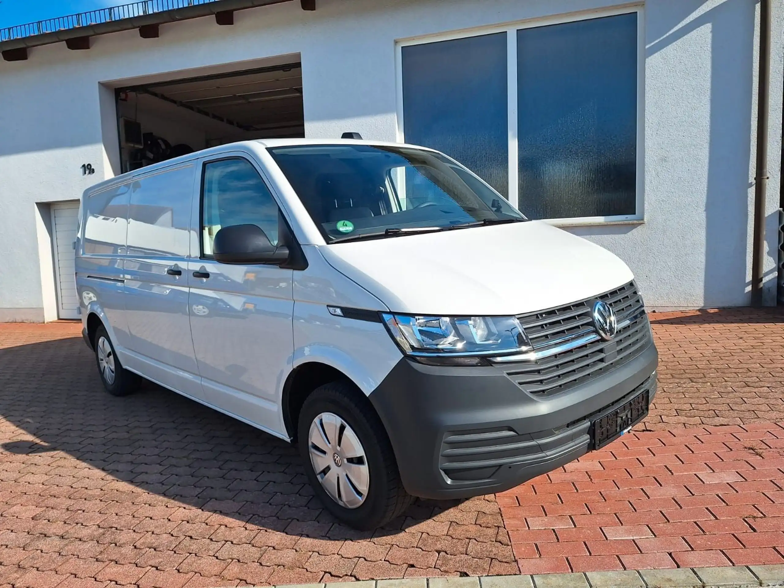 Volkswagen - T6 Transporter