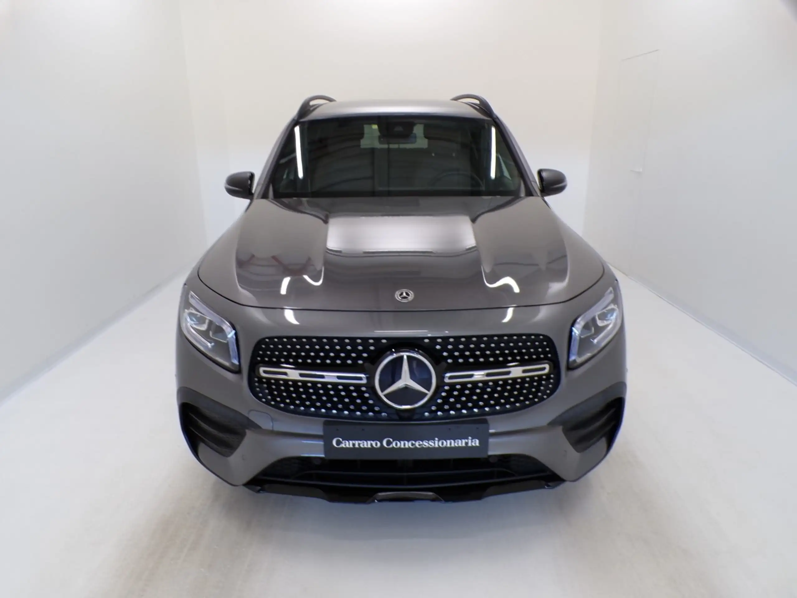 Mercedes-Benz - GLB 200