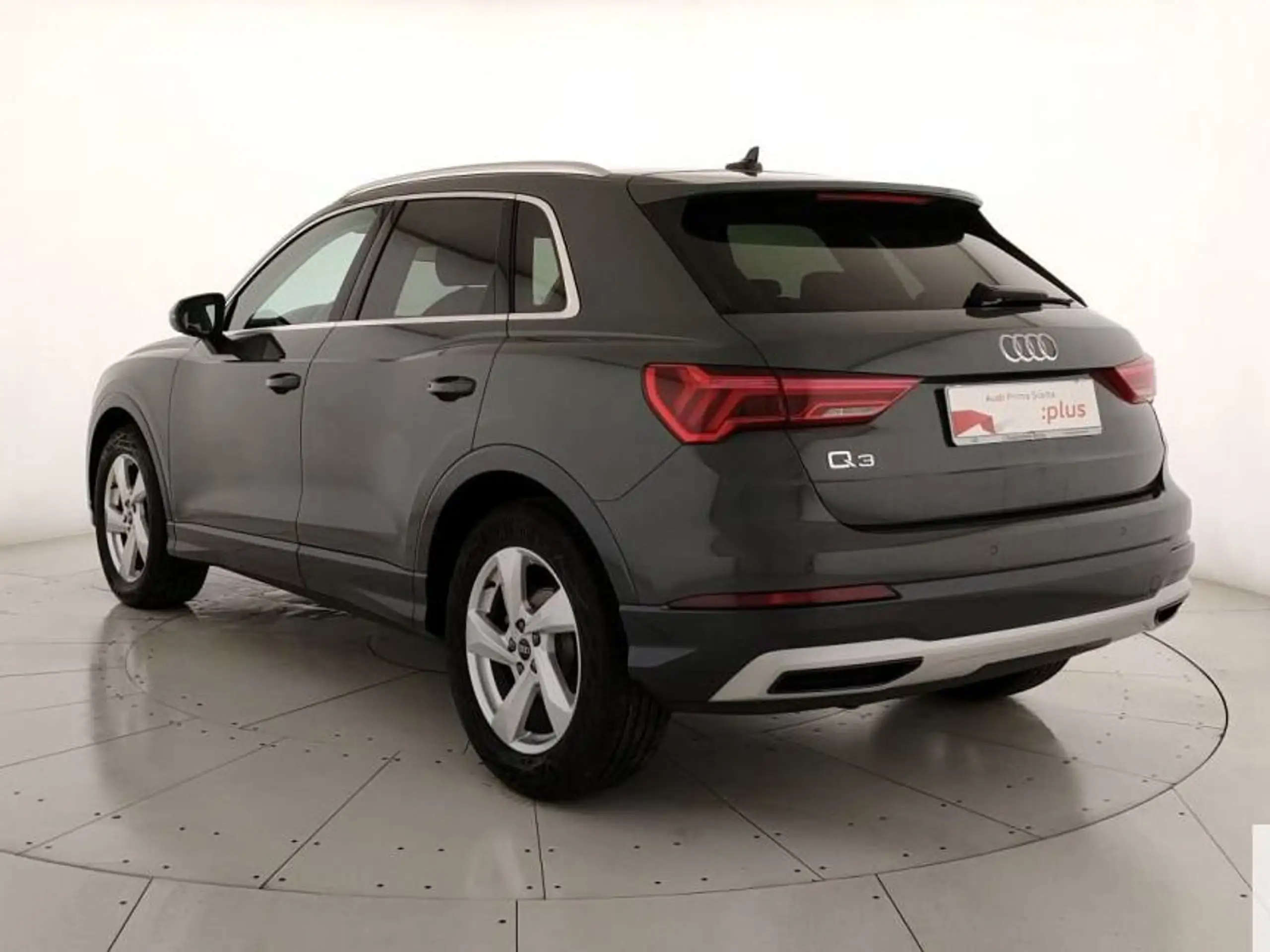 Audi - Q3