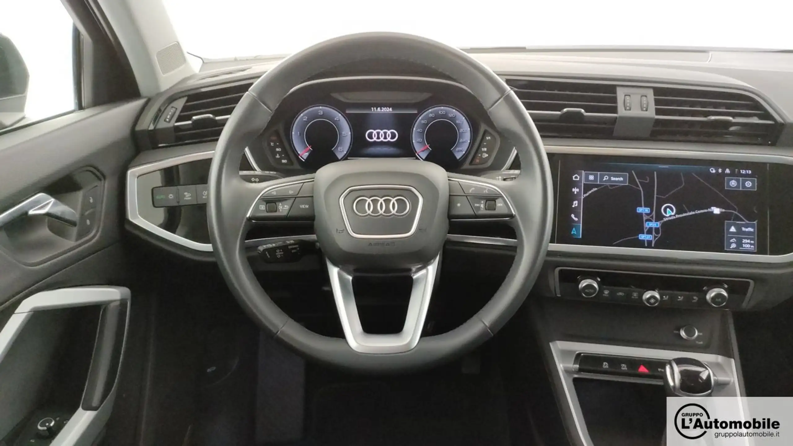 Audi - Q3