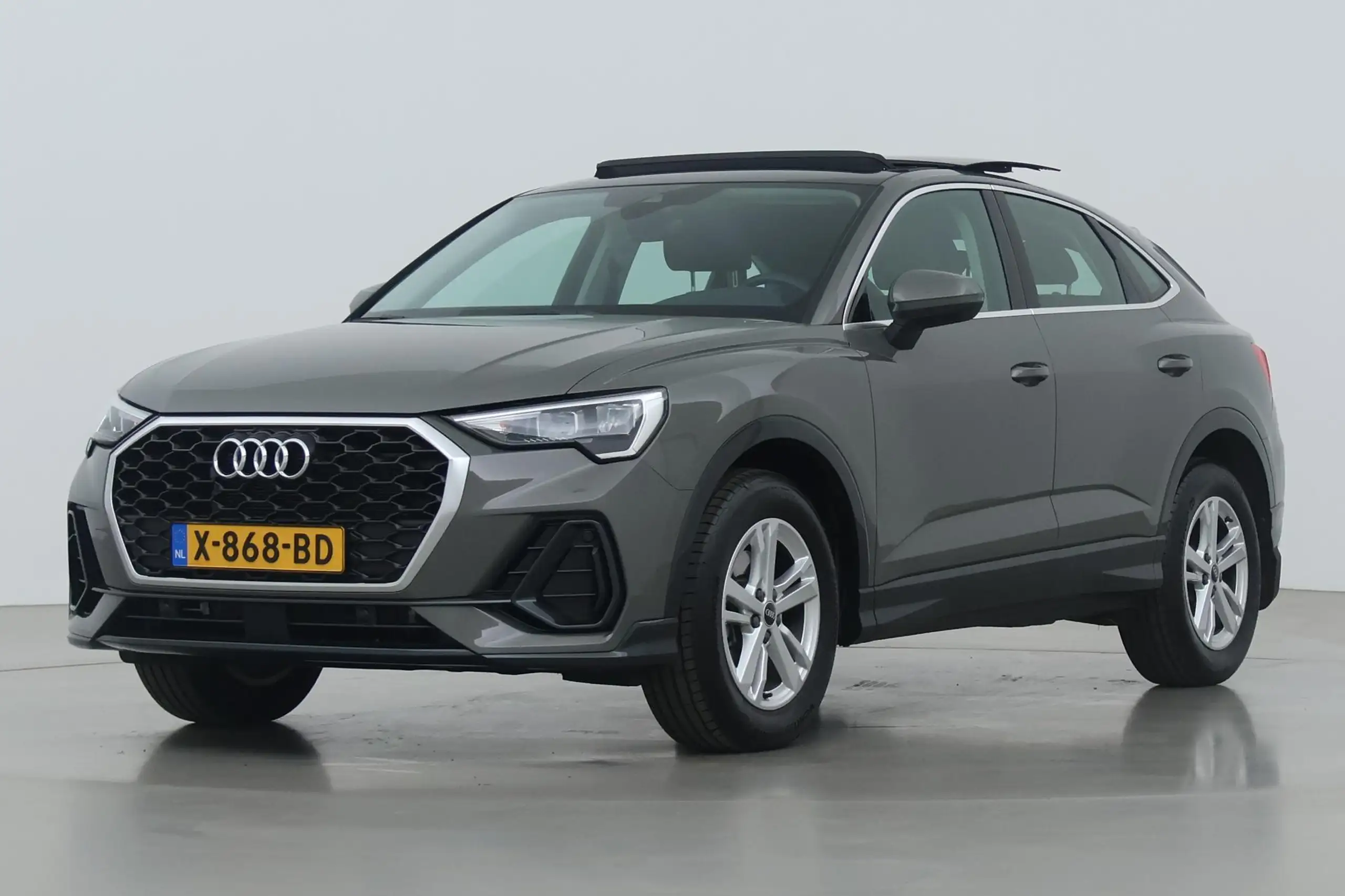 Audi - Q3