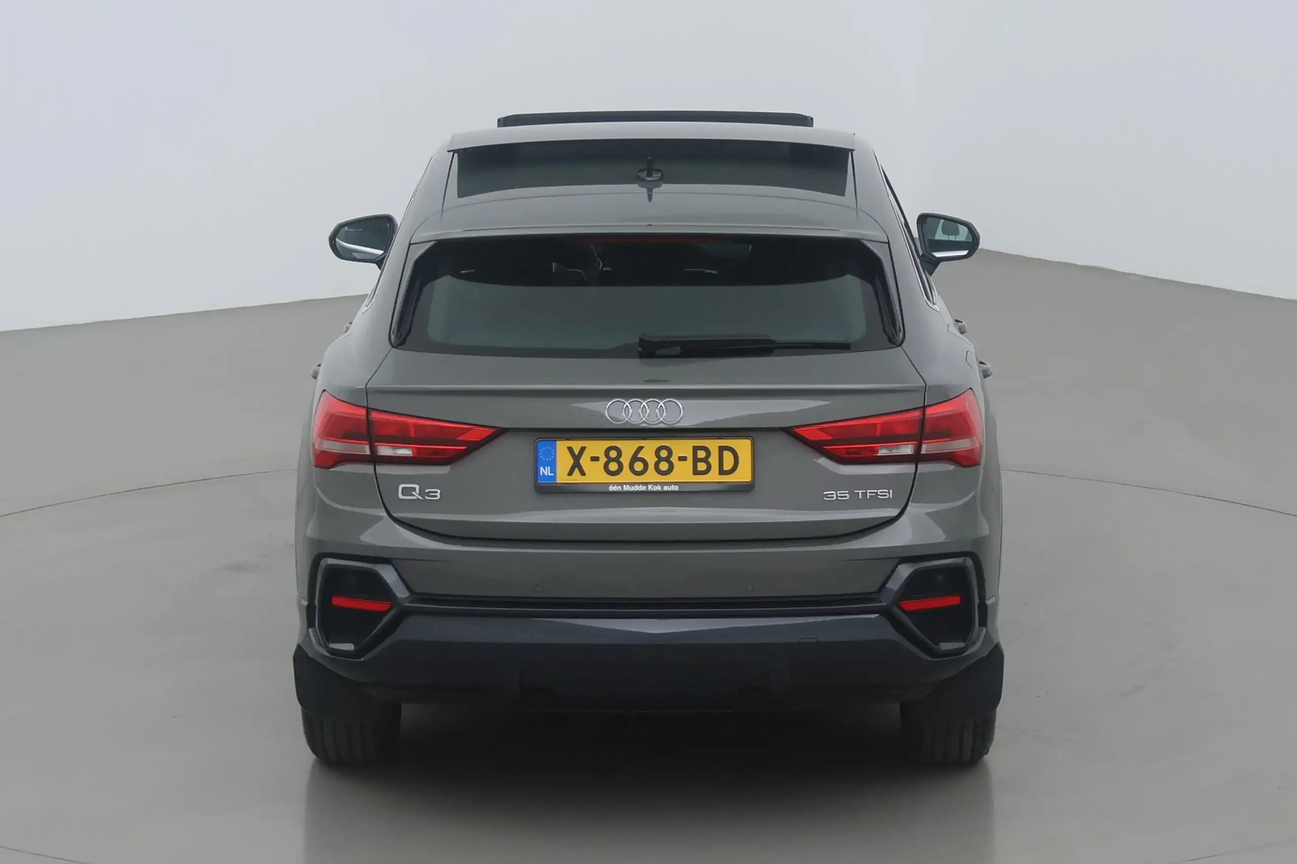 Audi - Q3