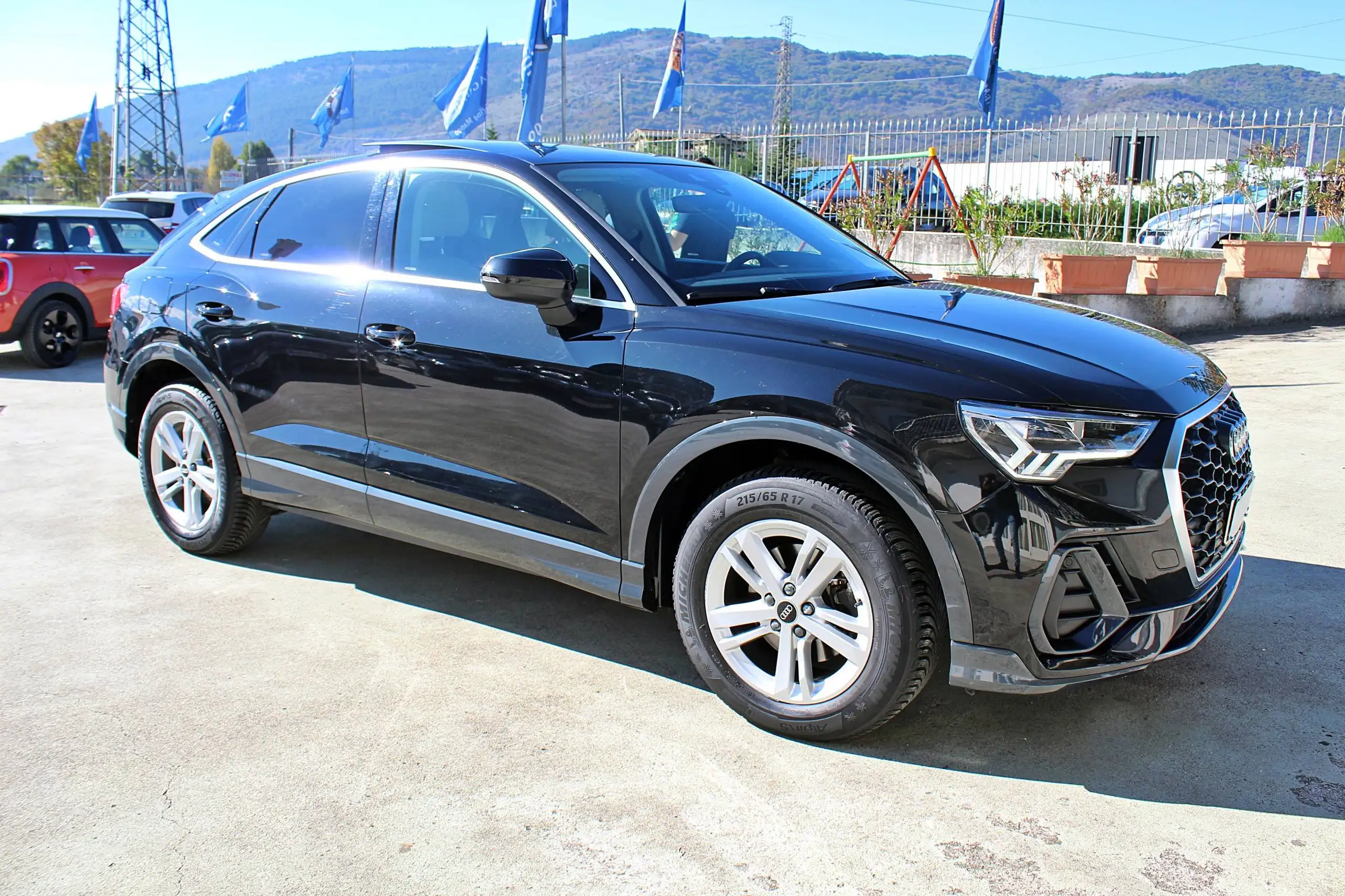 Audi - Q3