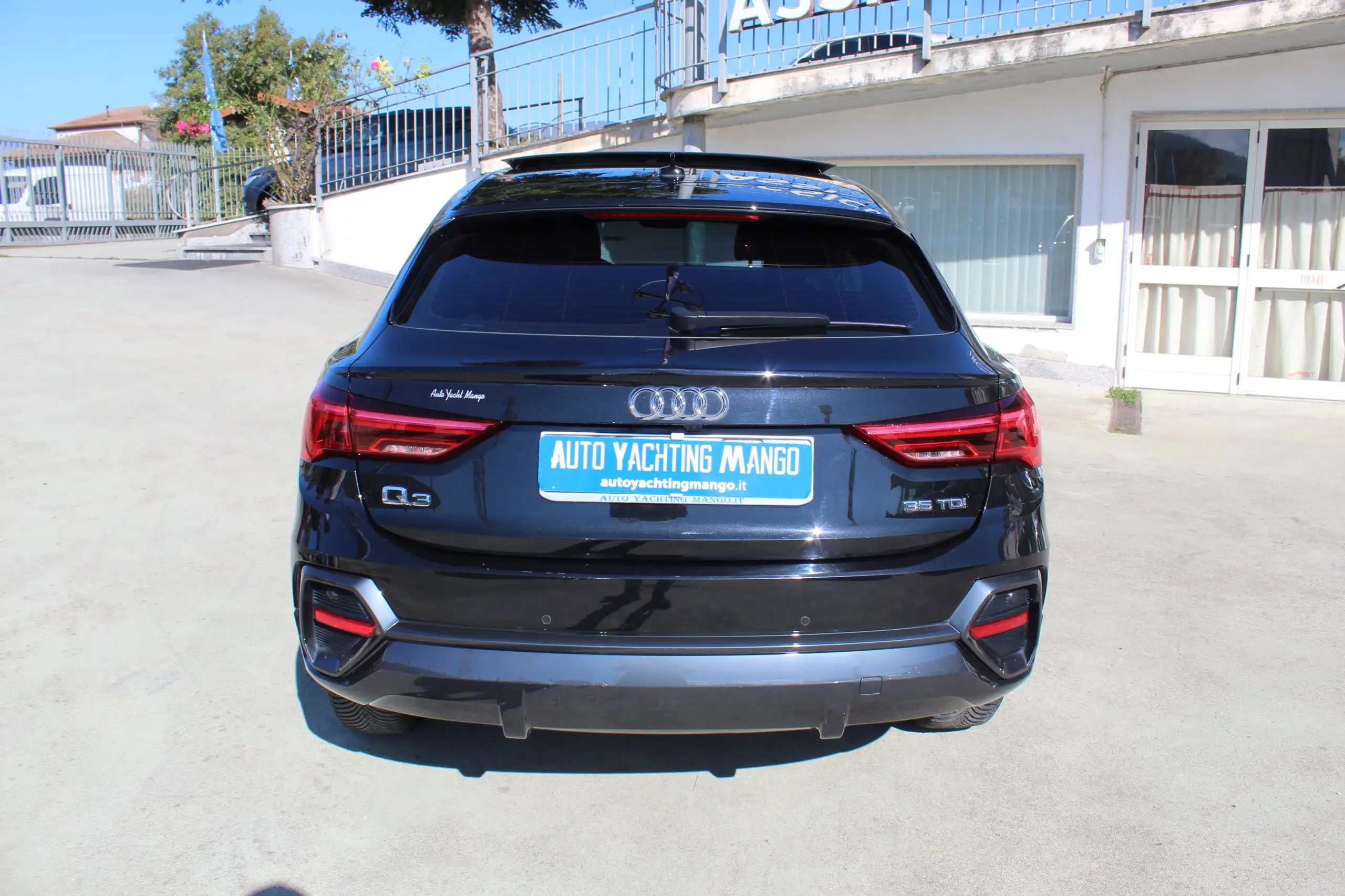 Audi - Q3