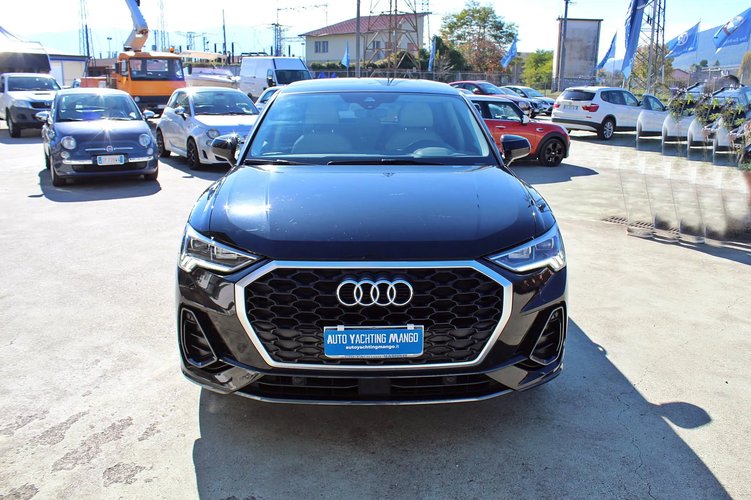 Audi - Q3