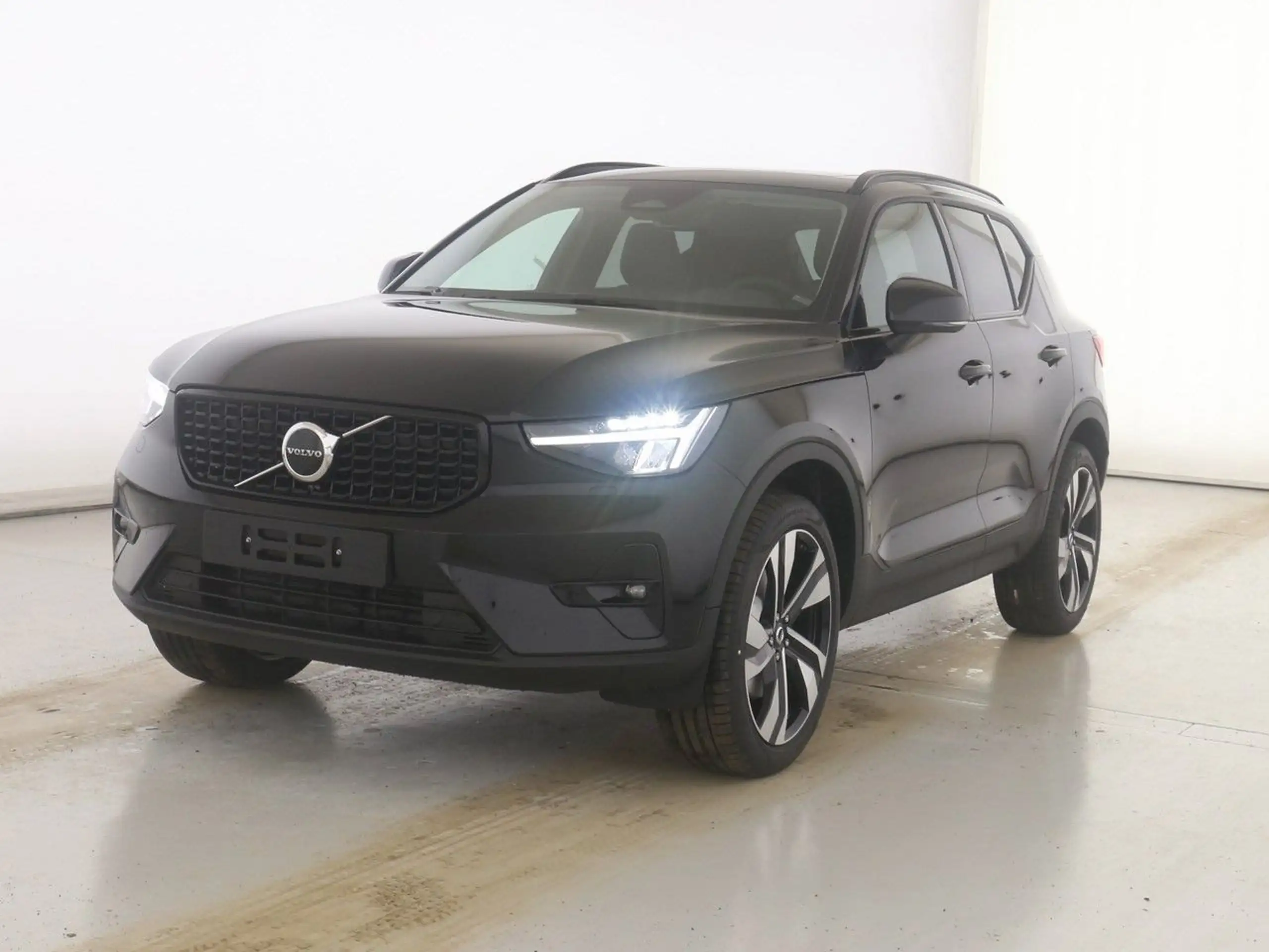 Volvo - XC40