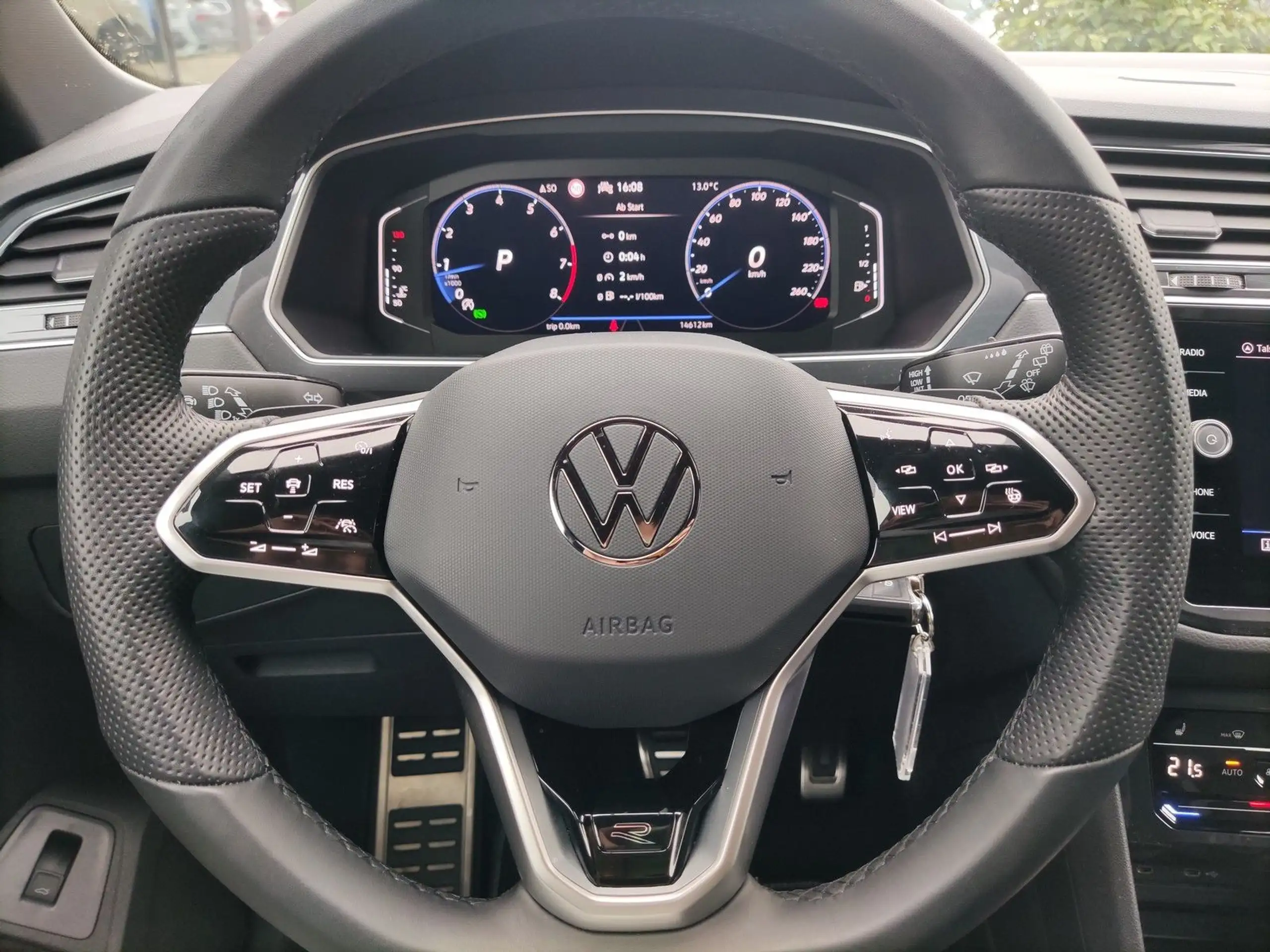 Volkswagen - Tiguan