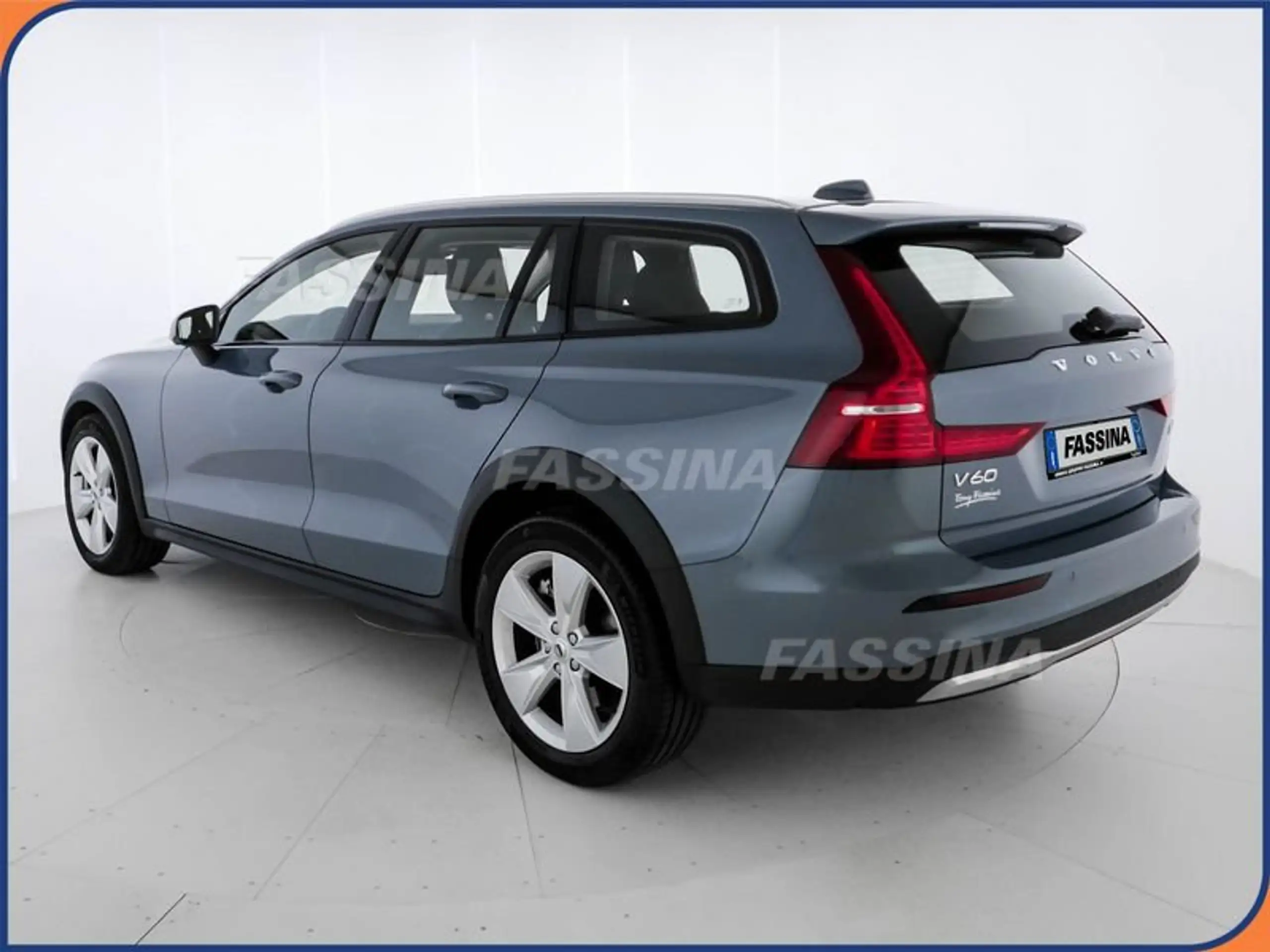 Volvo - V60 Cross Country