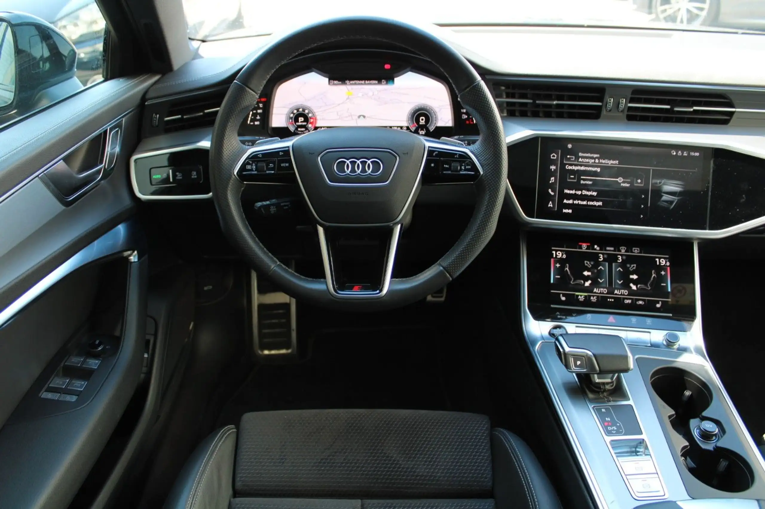 Audi - A6