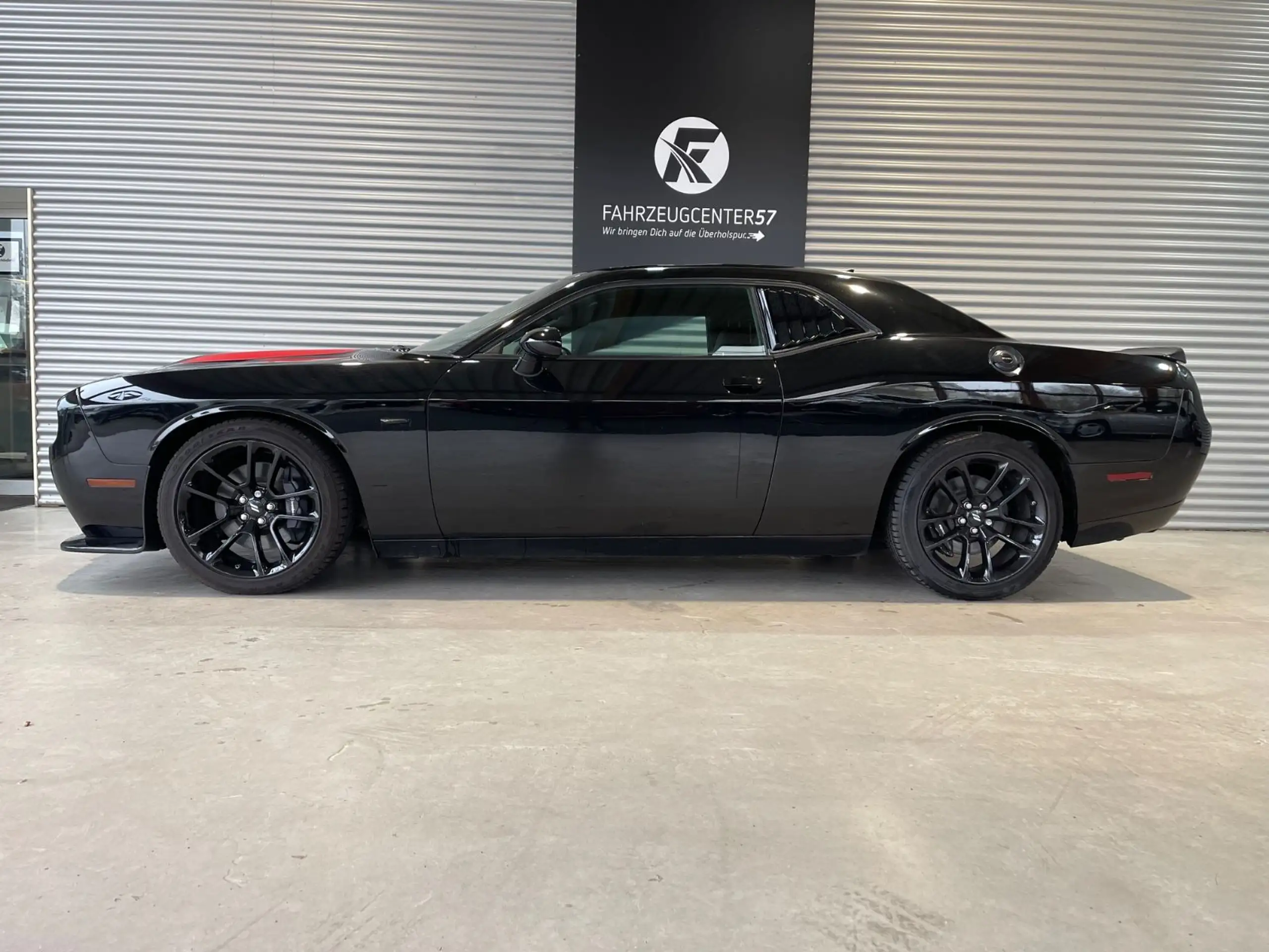 Dodge - Challenger