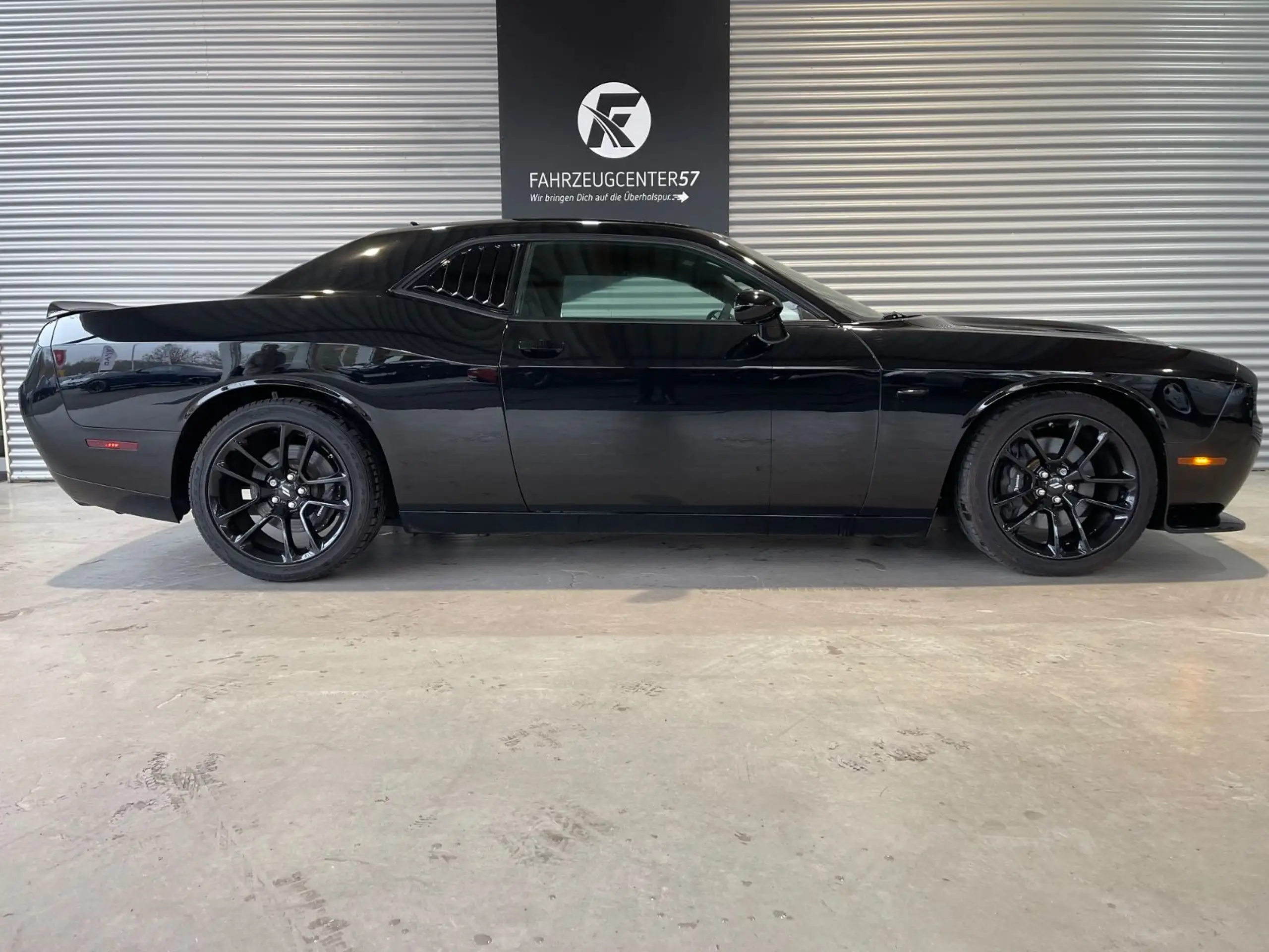 Dodge - Challenger