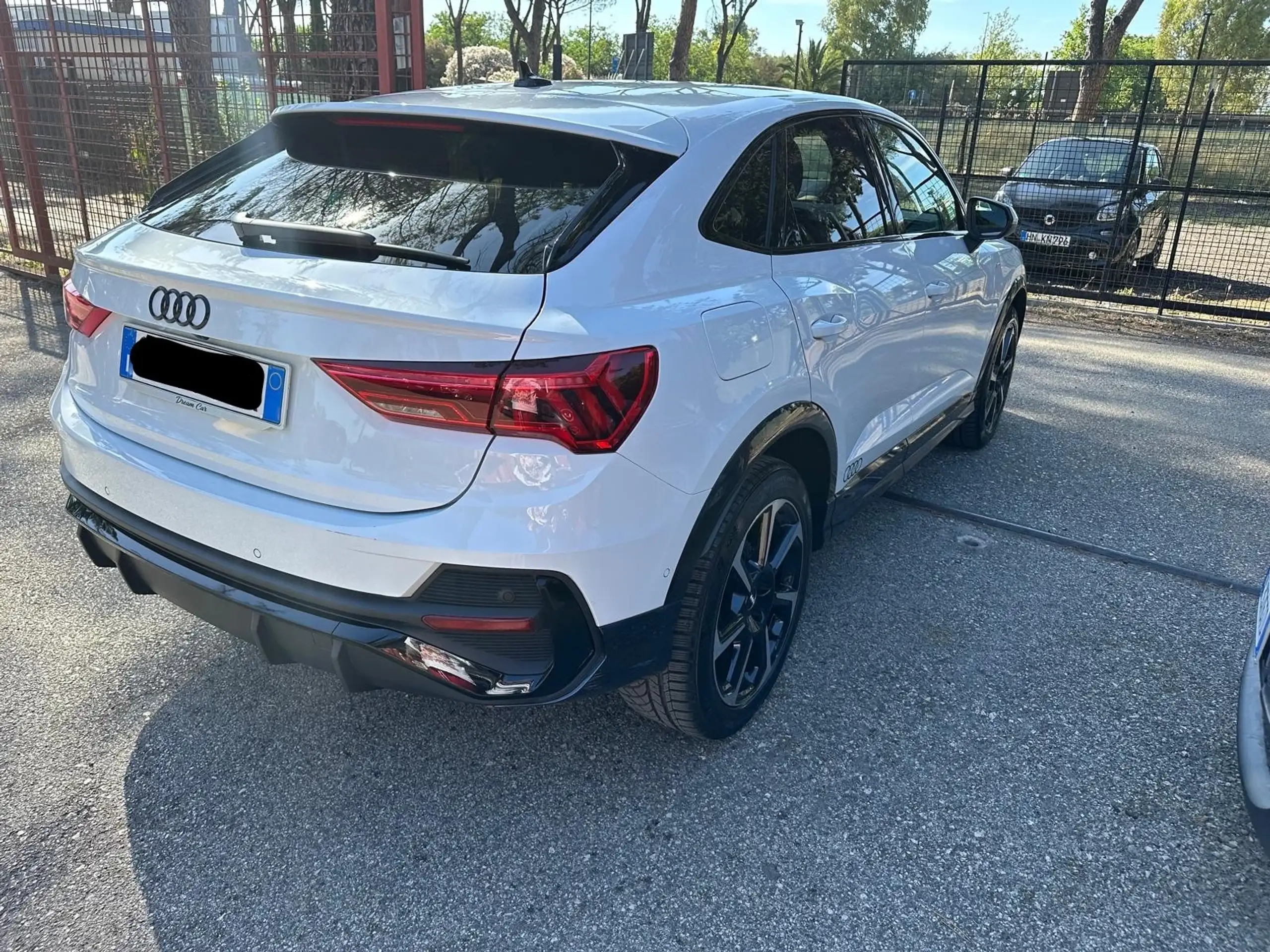 Audi - Q3