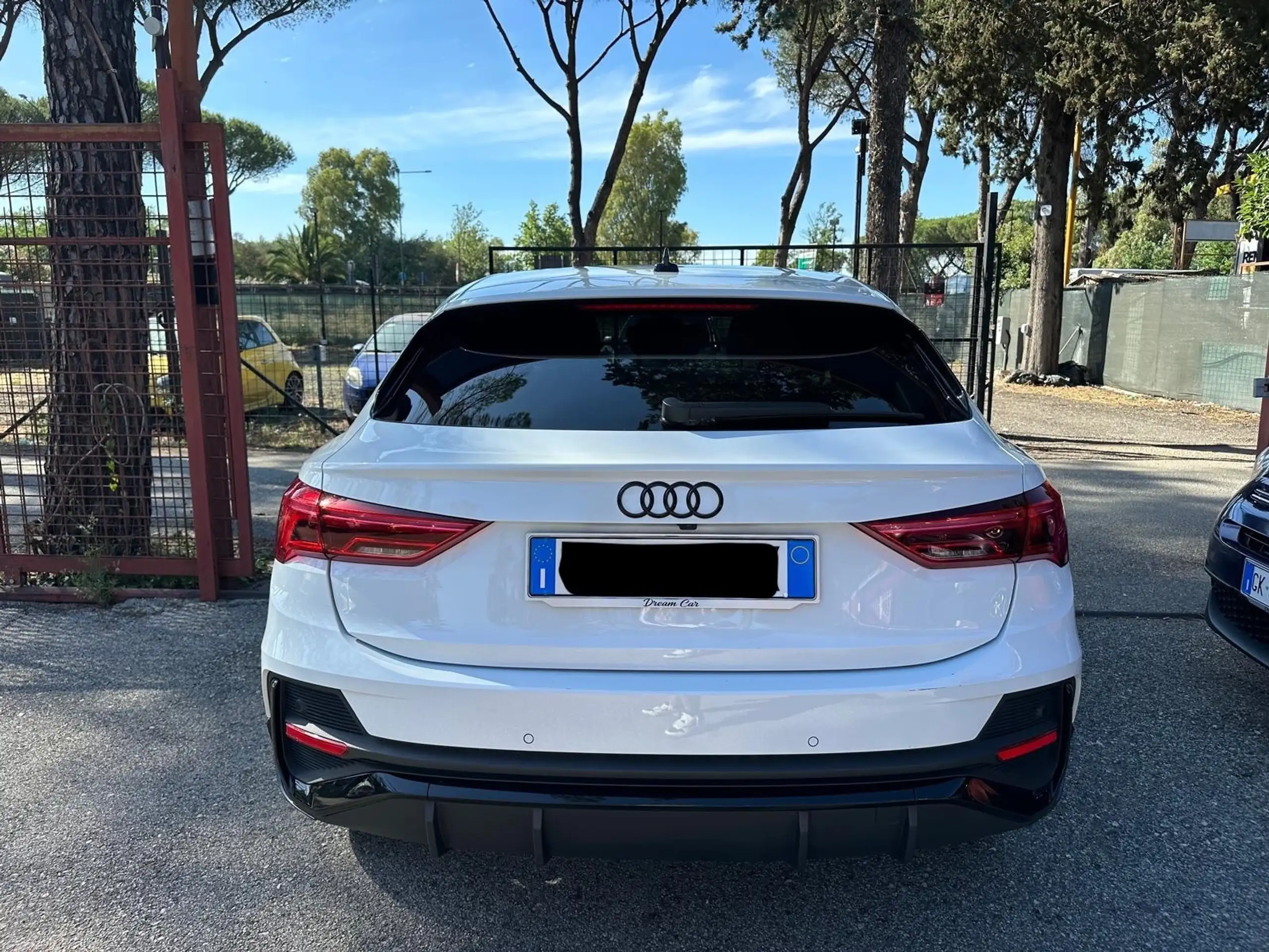 Audi - Q3