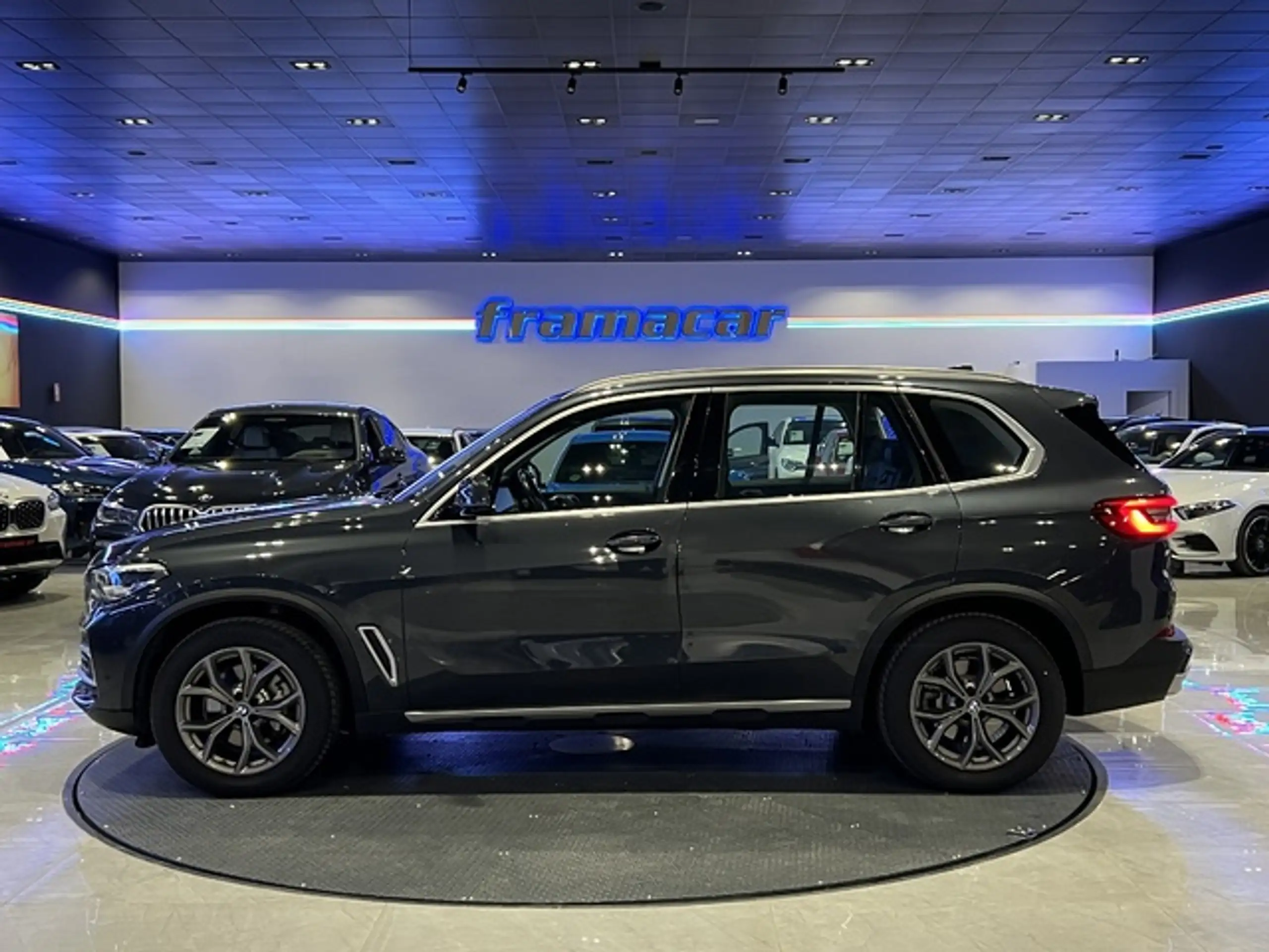 BMW - X5