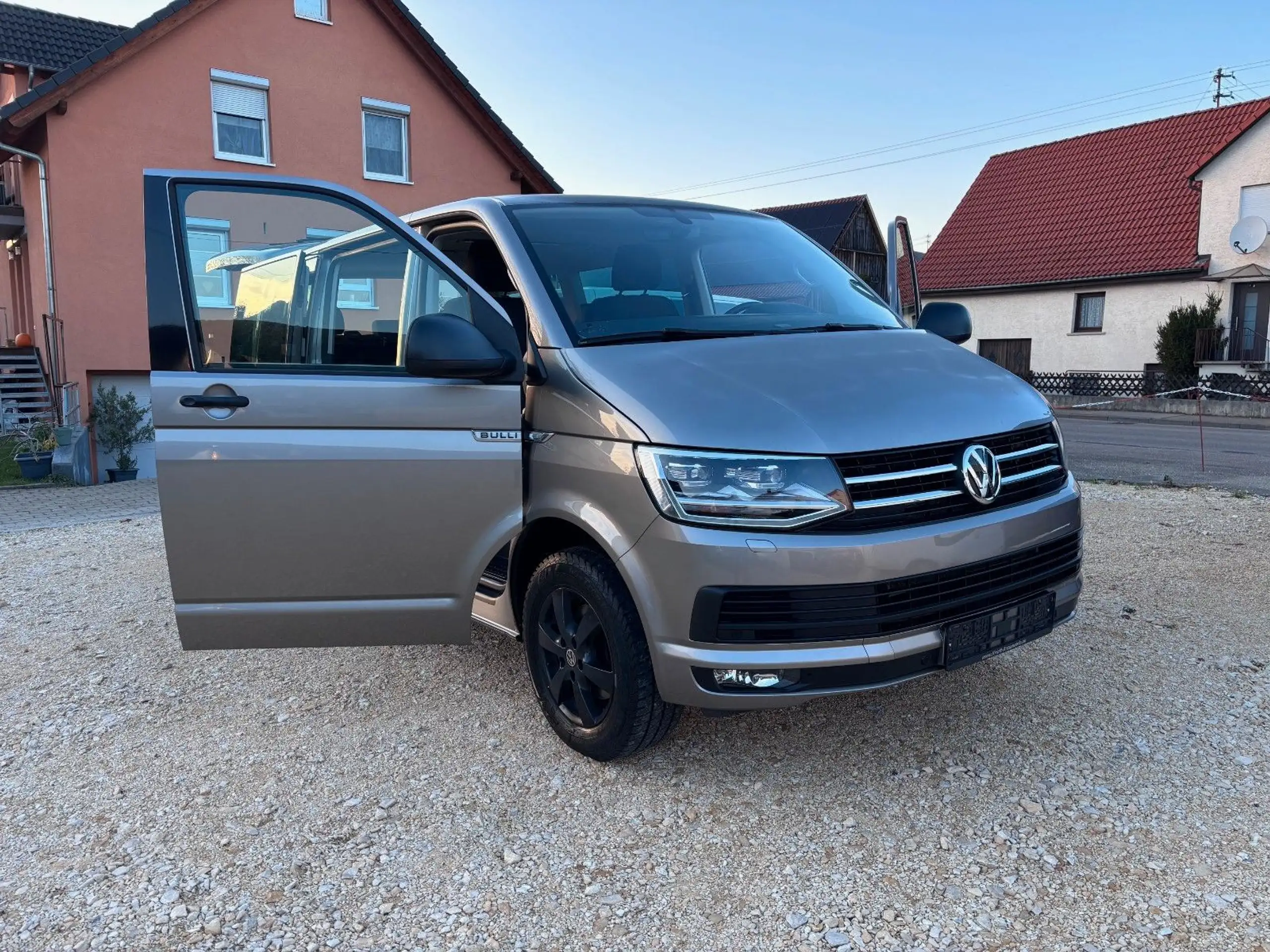 Volkswagen - T6 Multivan