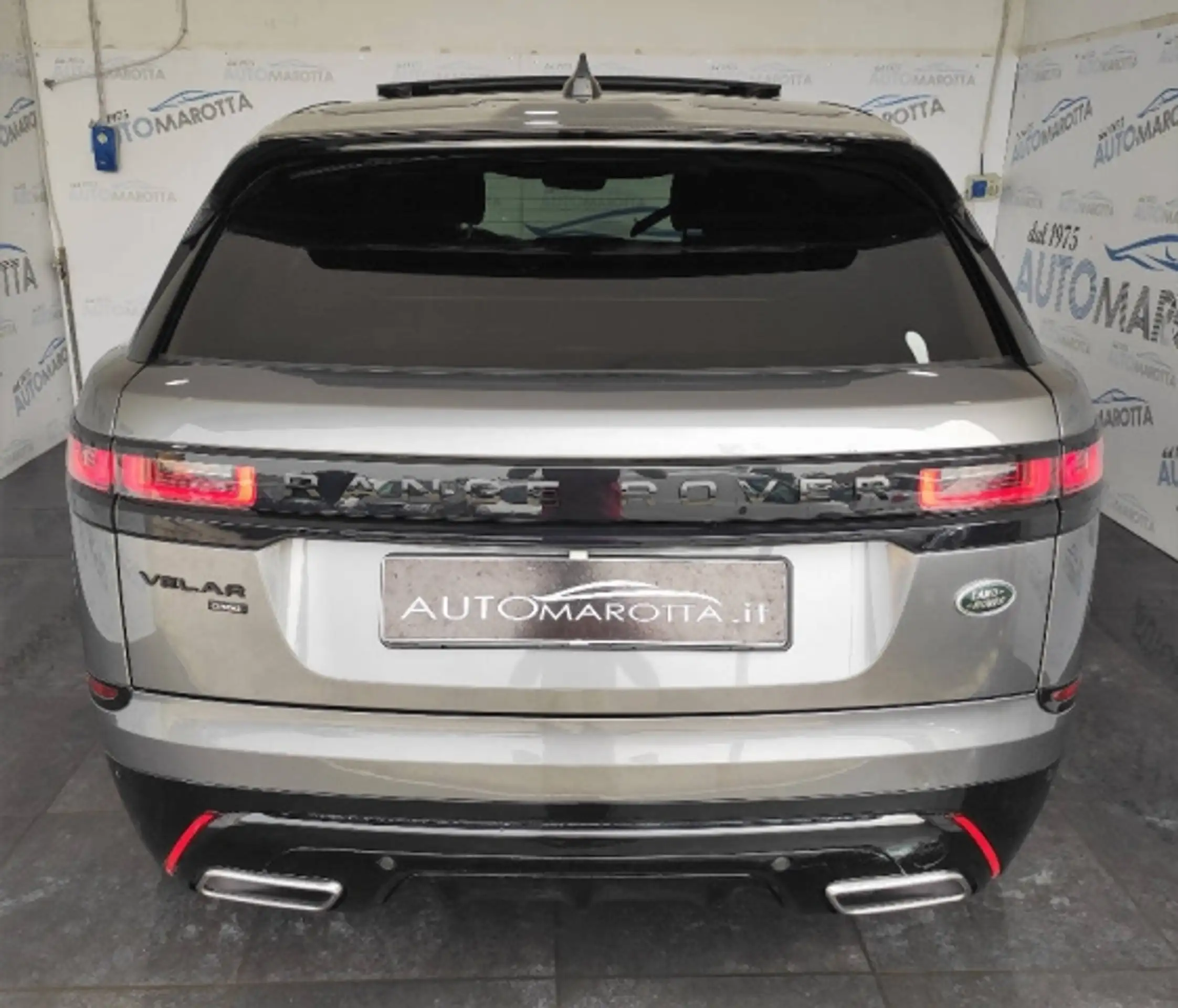 Land Rover - Range Rover Velar