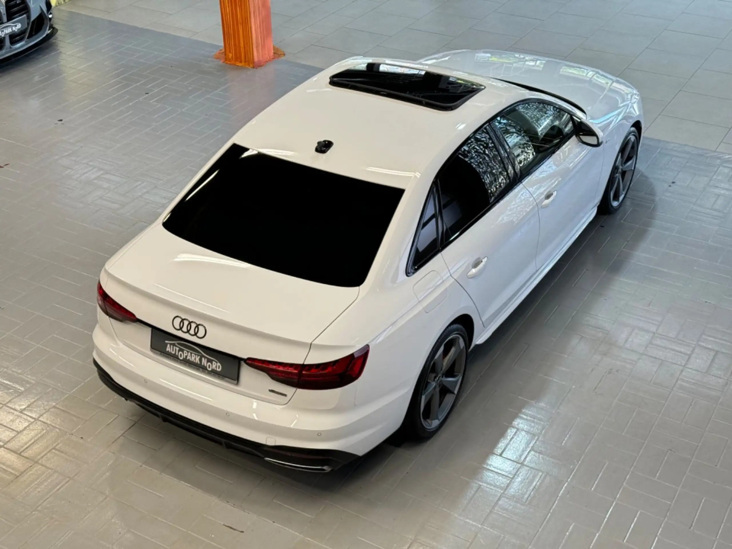 Audi - A4