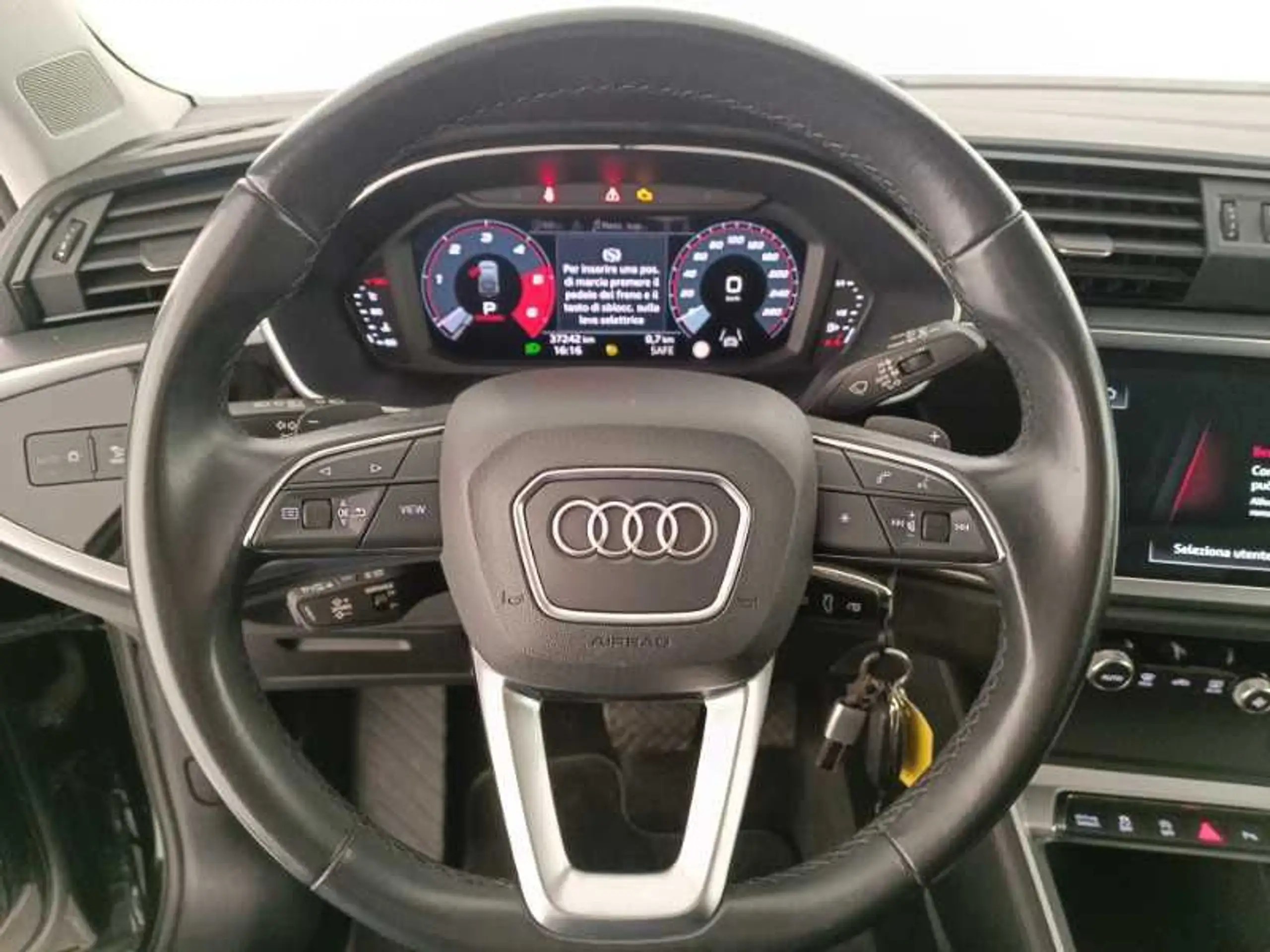 Audi - Q3