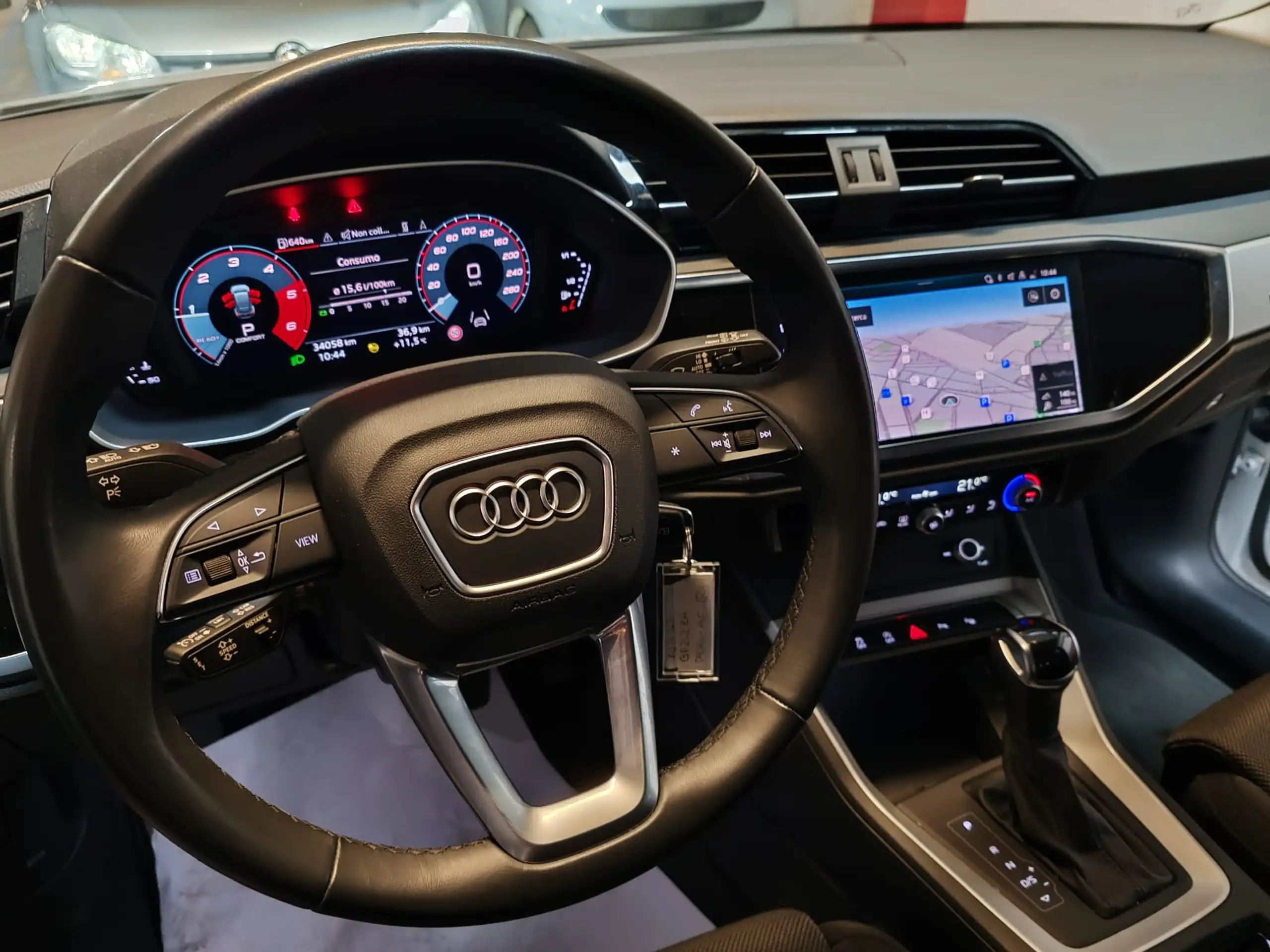 Audi - Q3