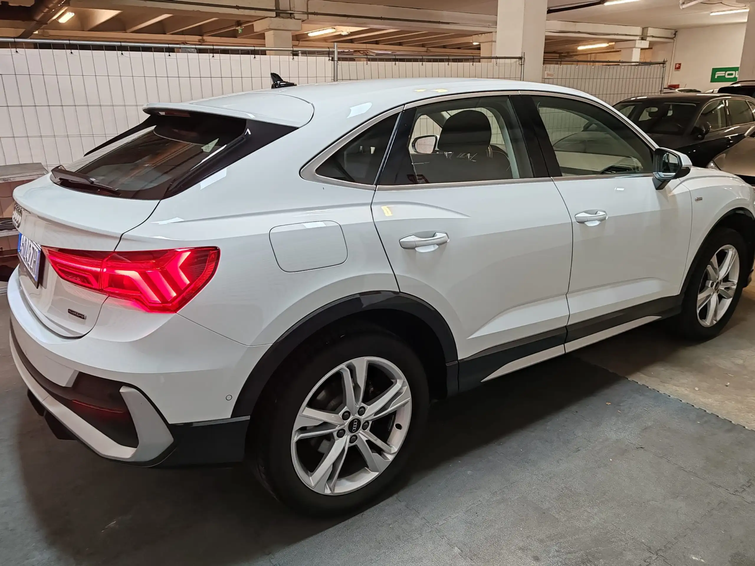 Audi - Q3