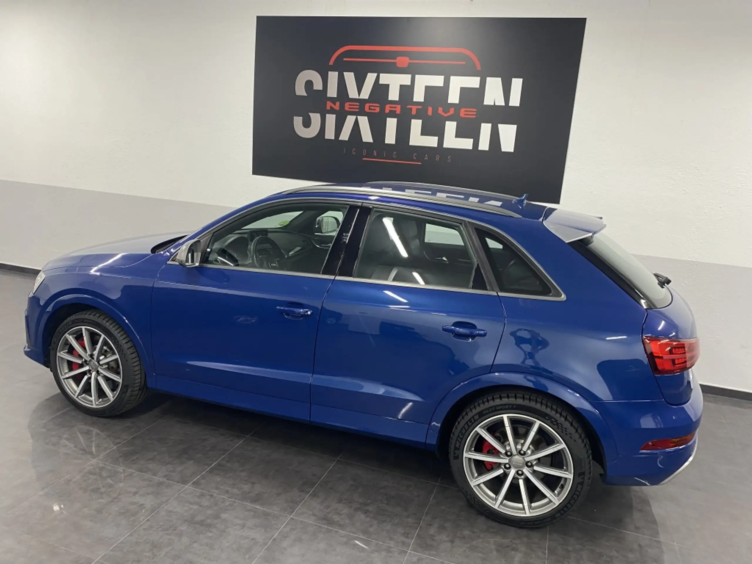 Audi - RS Q3