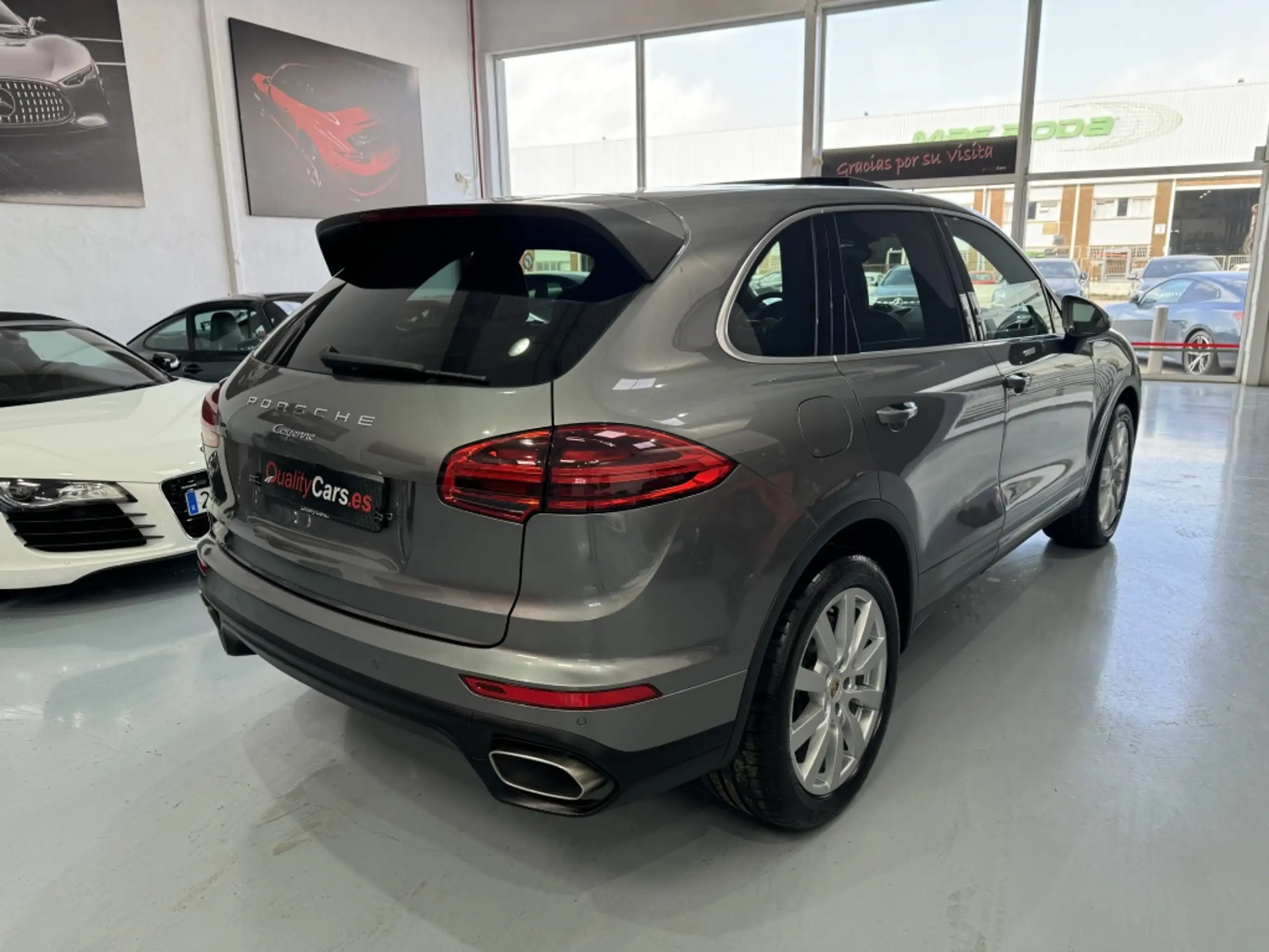 Porsche - Cayenne