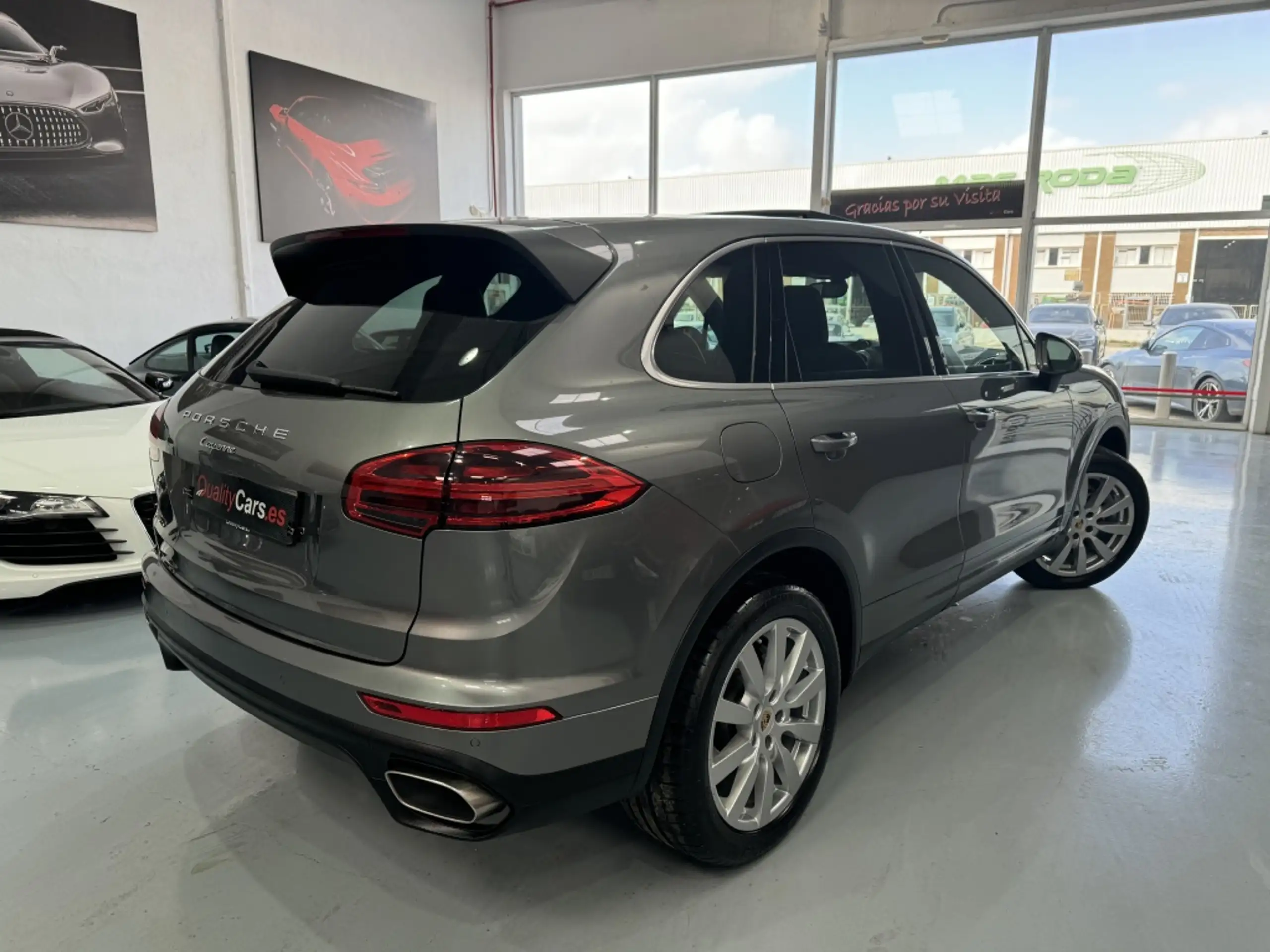 Porsche - Cayenne