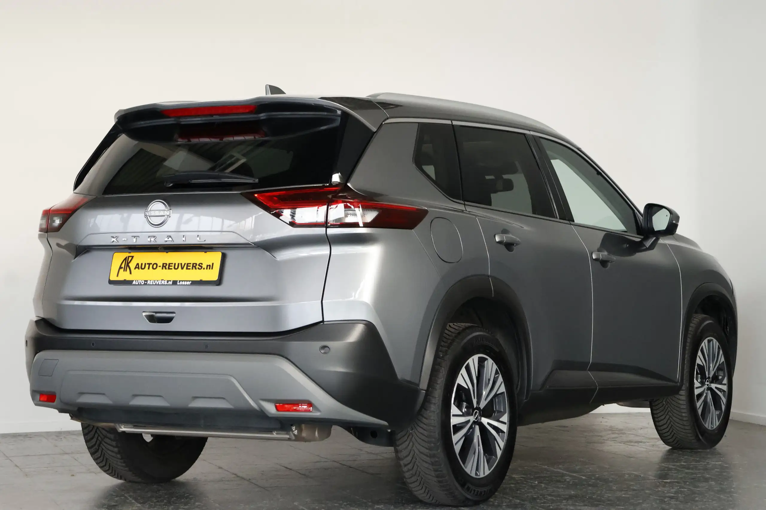 Nissan - X-Trail