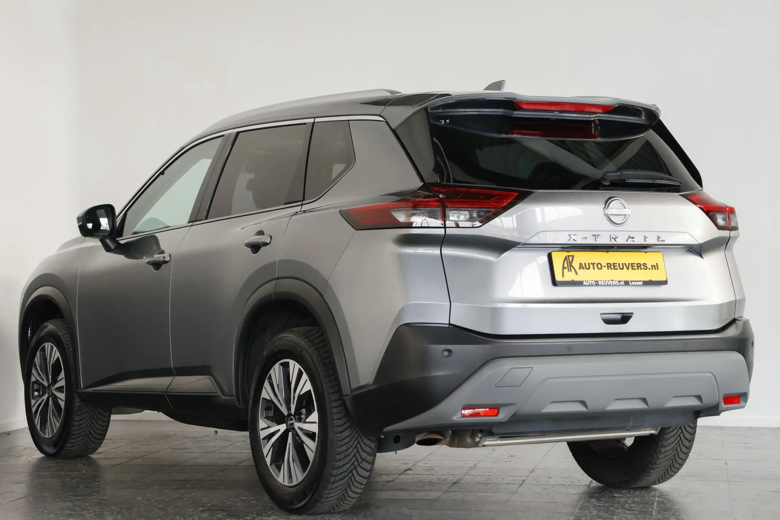 Nissan - X-Trail