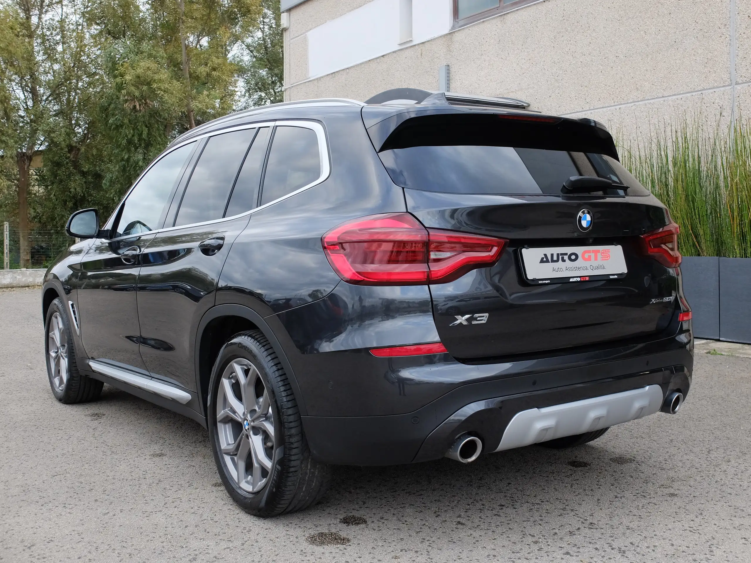 BMW - X3