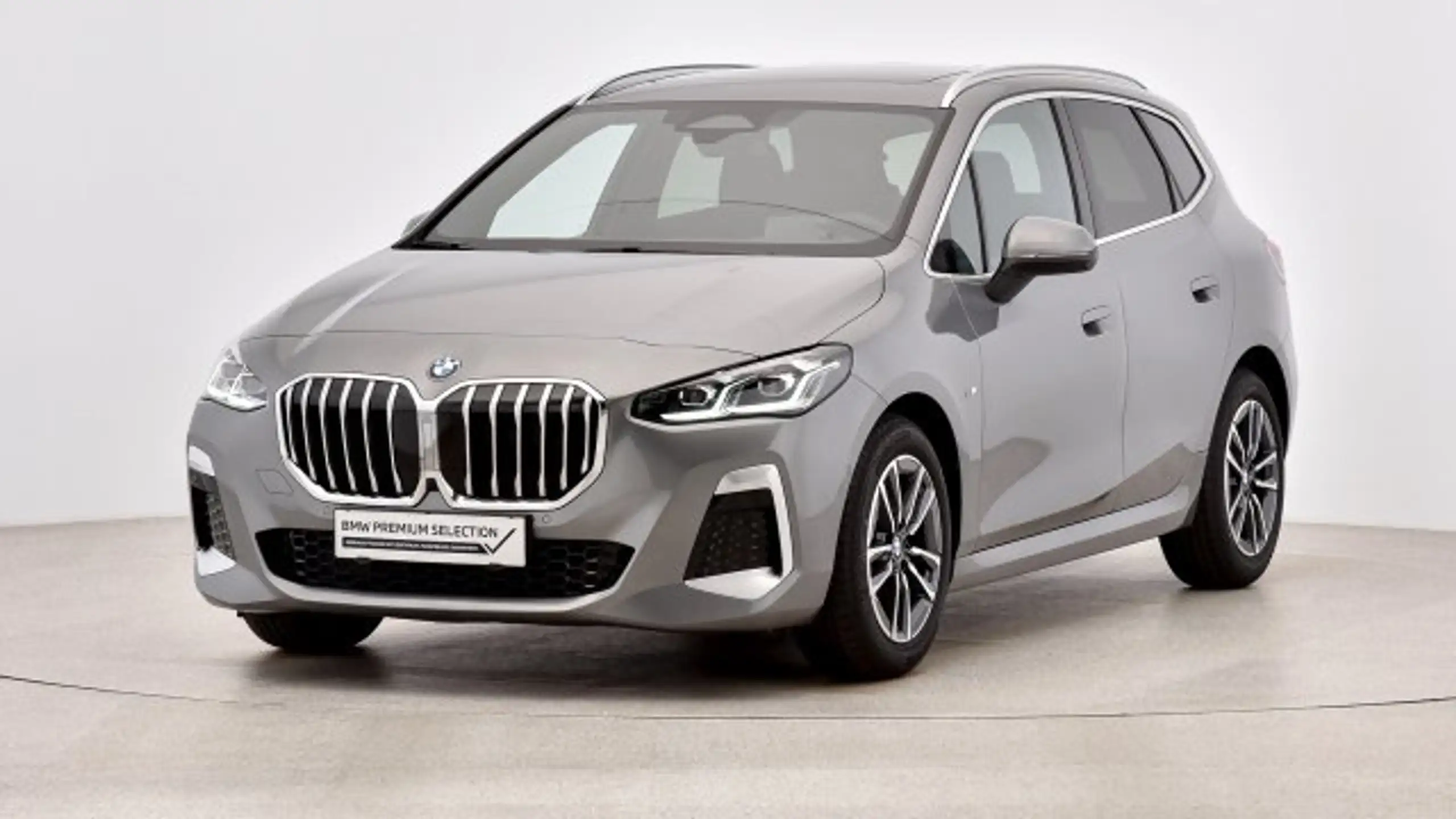 BMW 218 2023