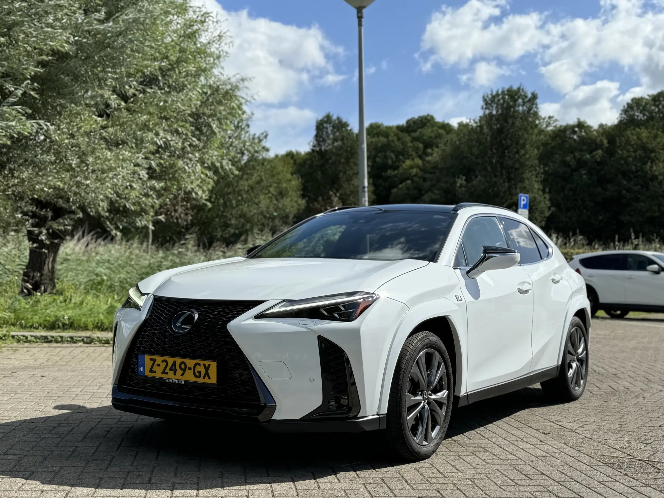 Lexus - UX 250h