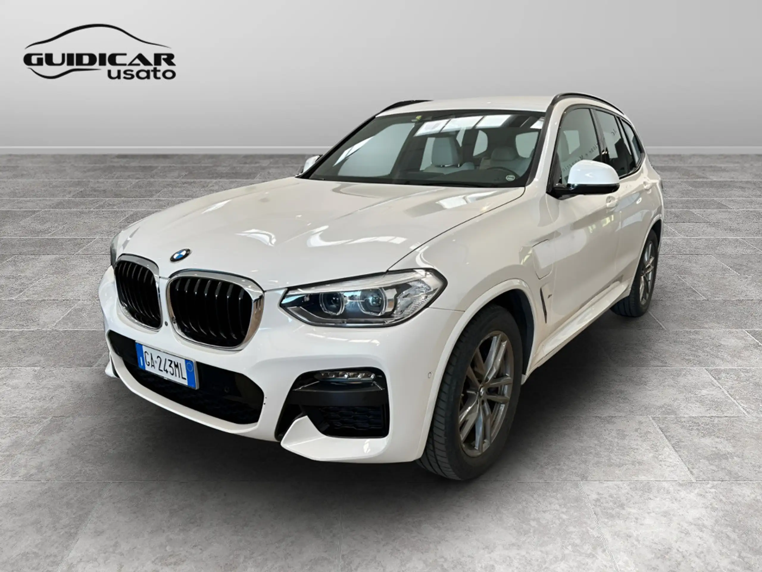 BMW - X3