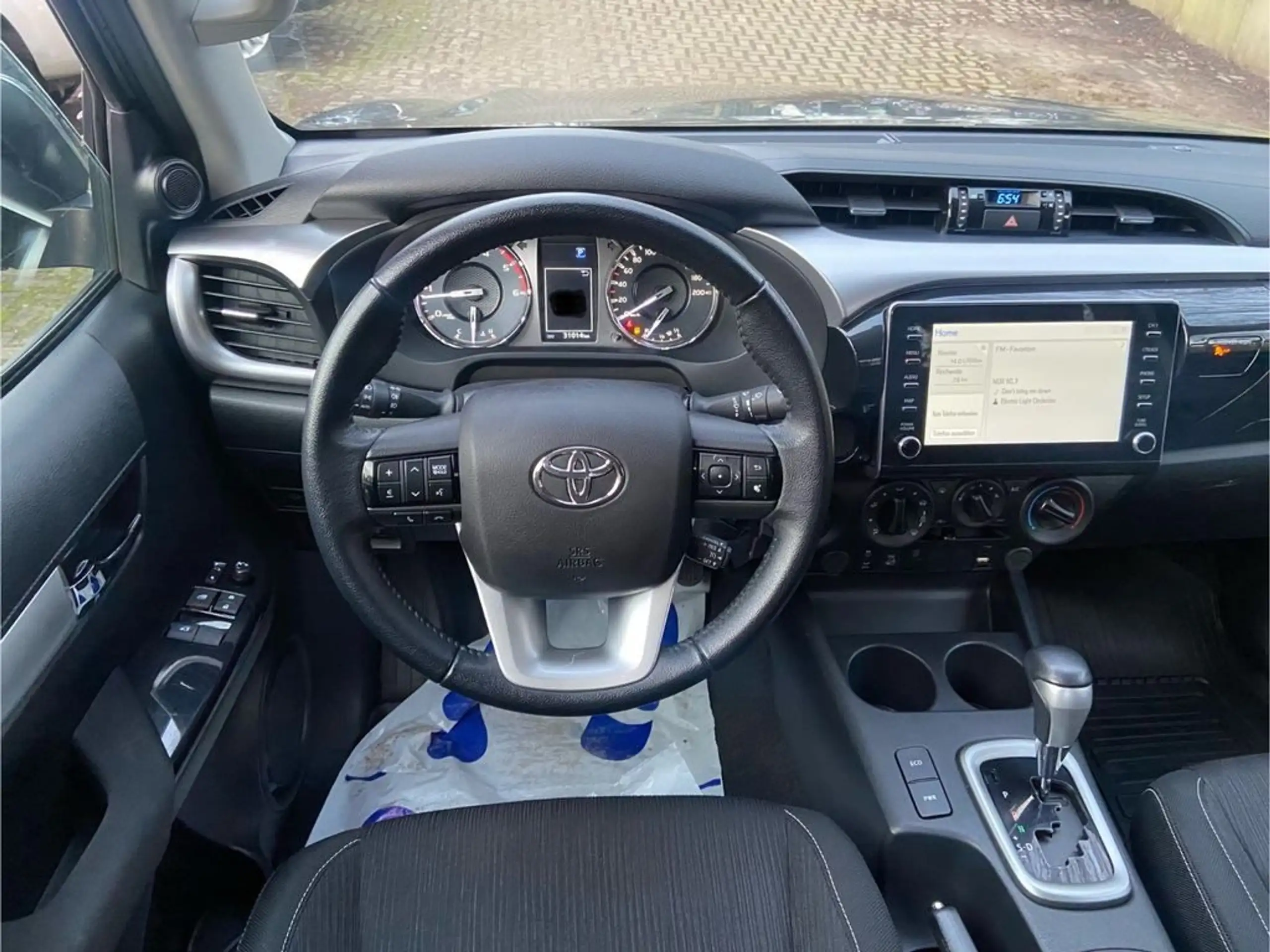 Toyota - Hilux