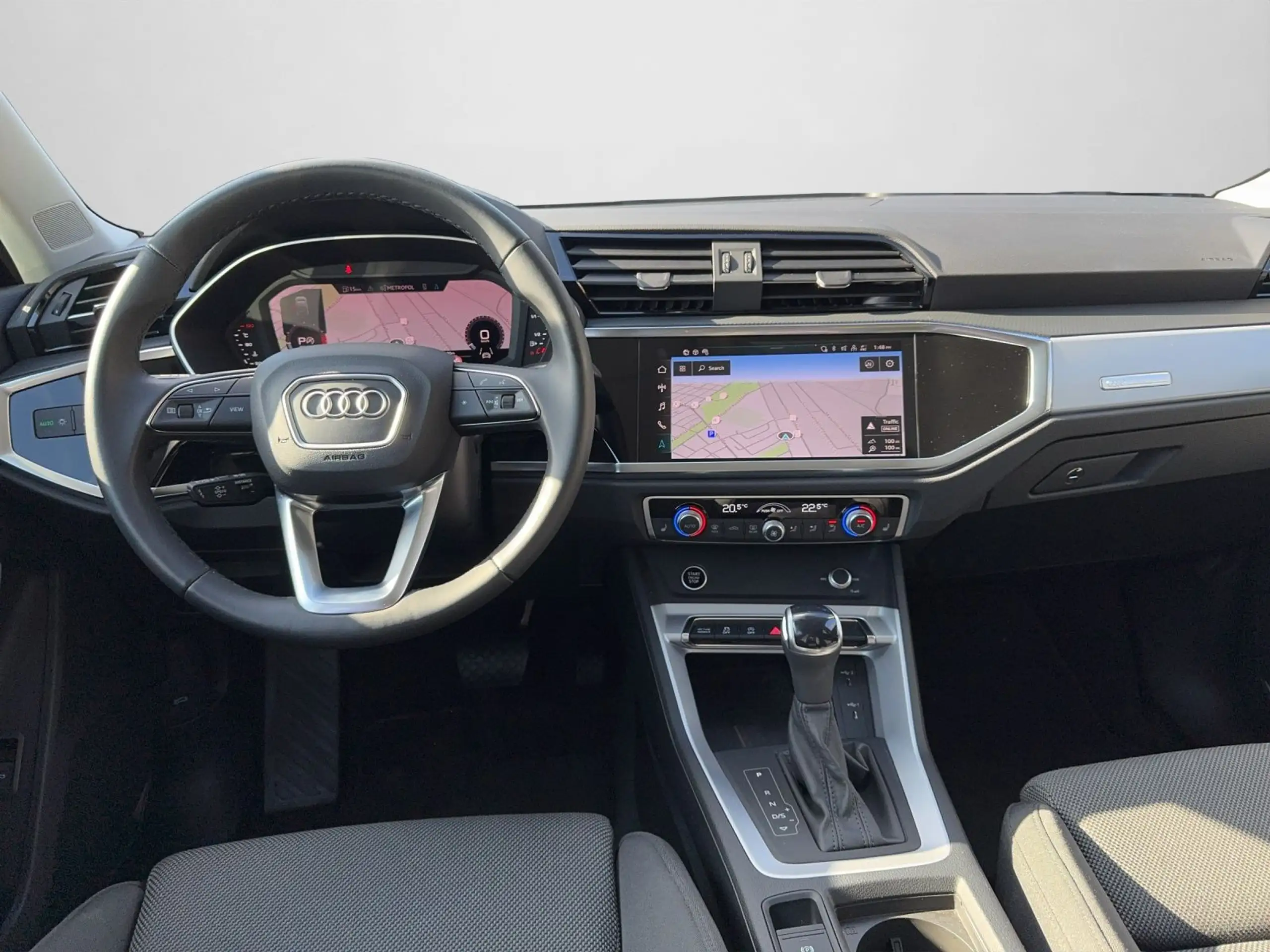 Audi - Q3