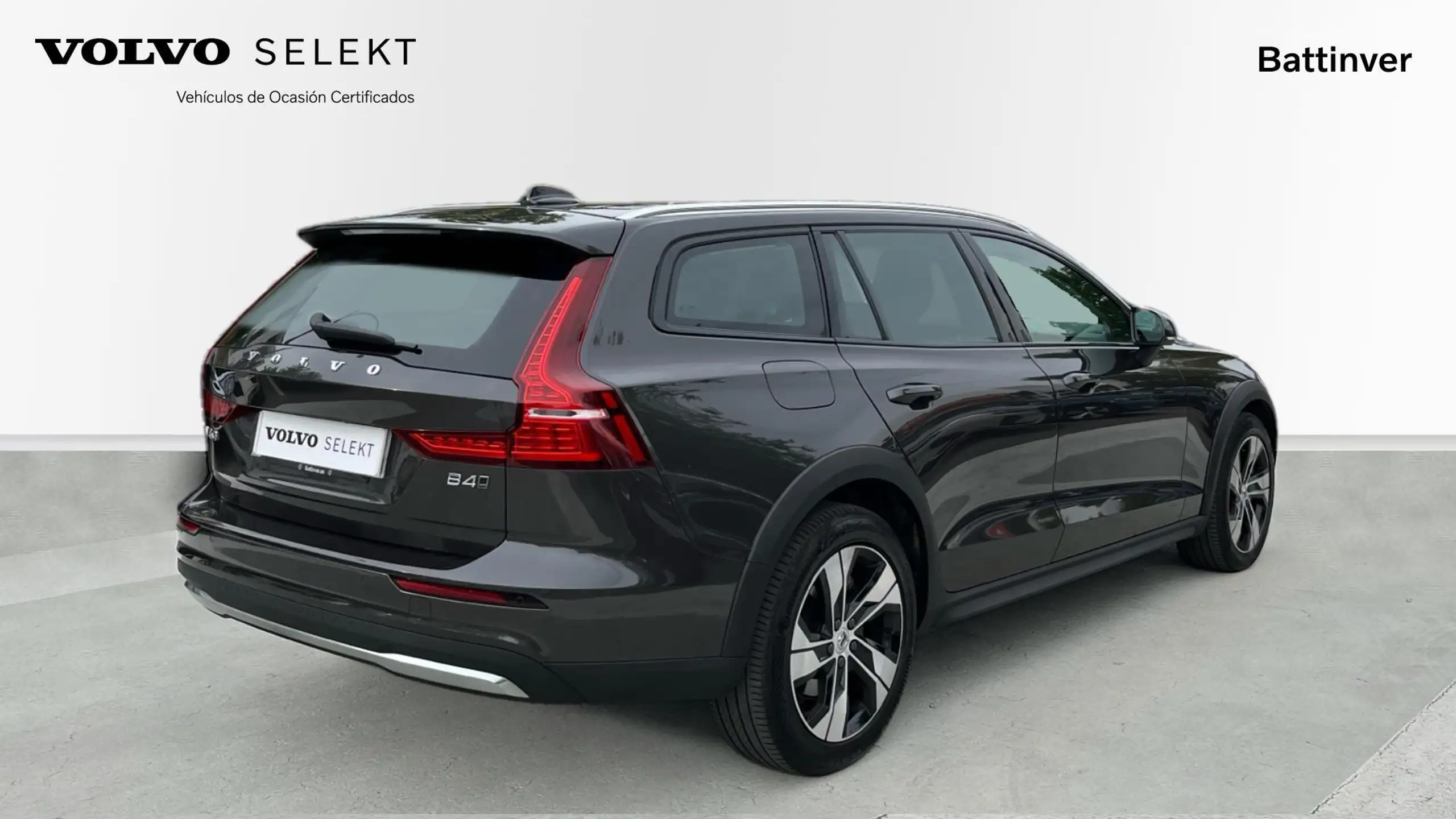 Volvo - V60 Cross Country