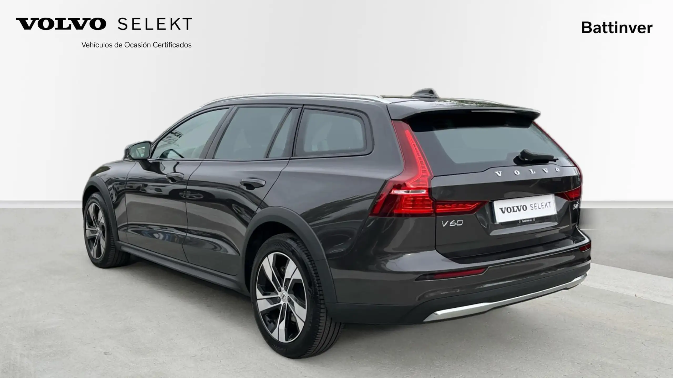 Volvo - V60 Cross Country