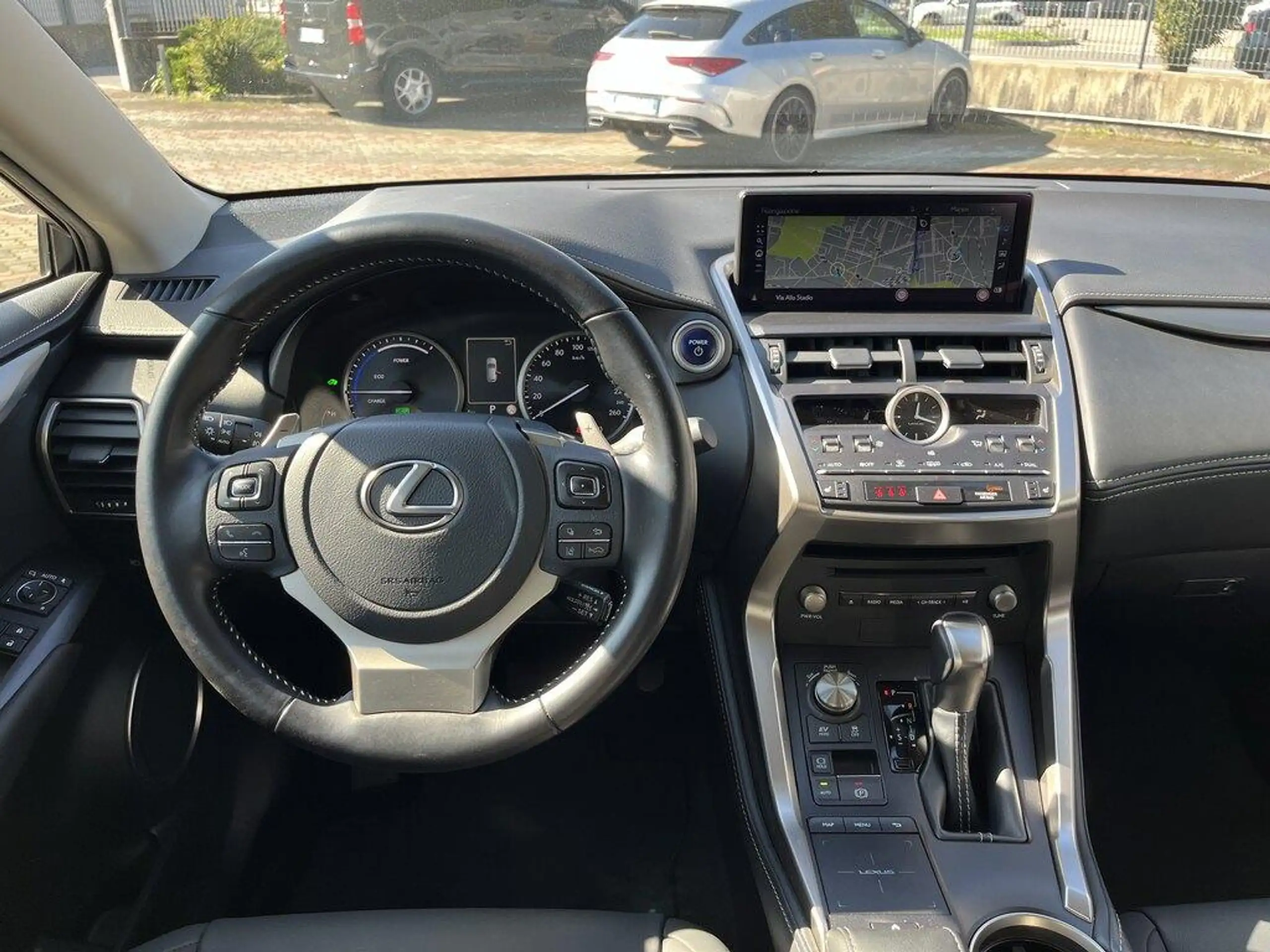 Lexus - NX 300