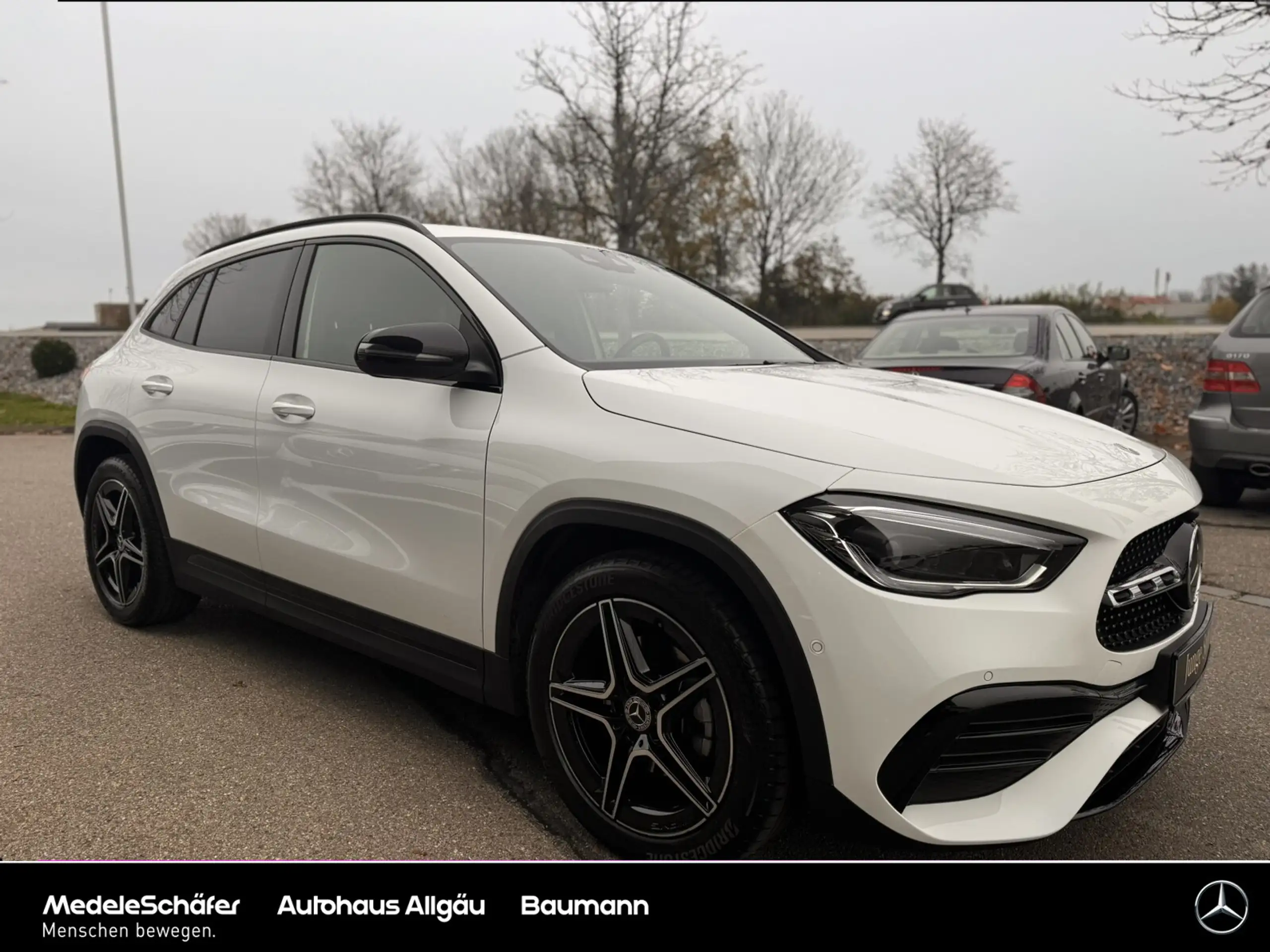 Mercedes-Benz - GLA 200