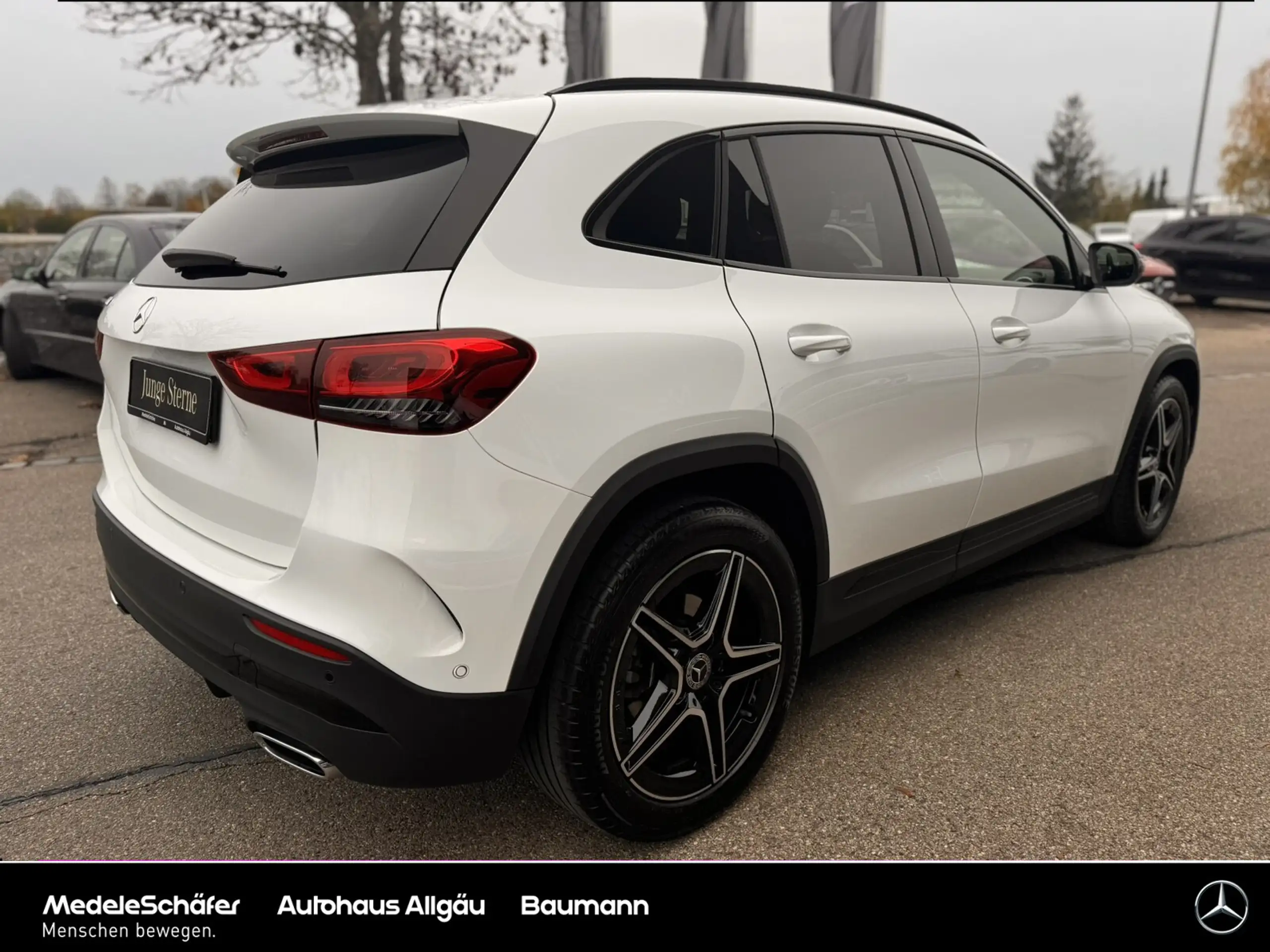 Mercedes-Benz - GLA 200