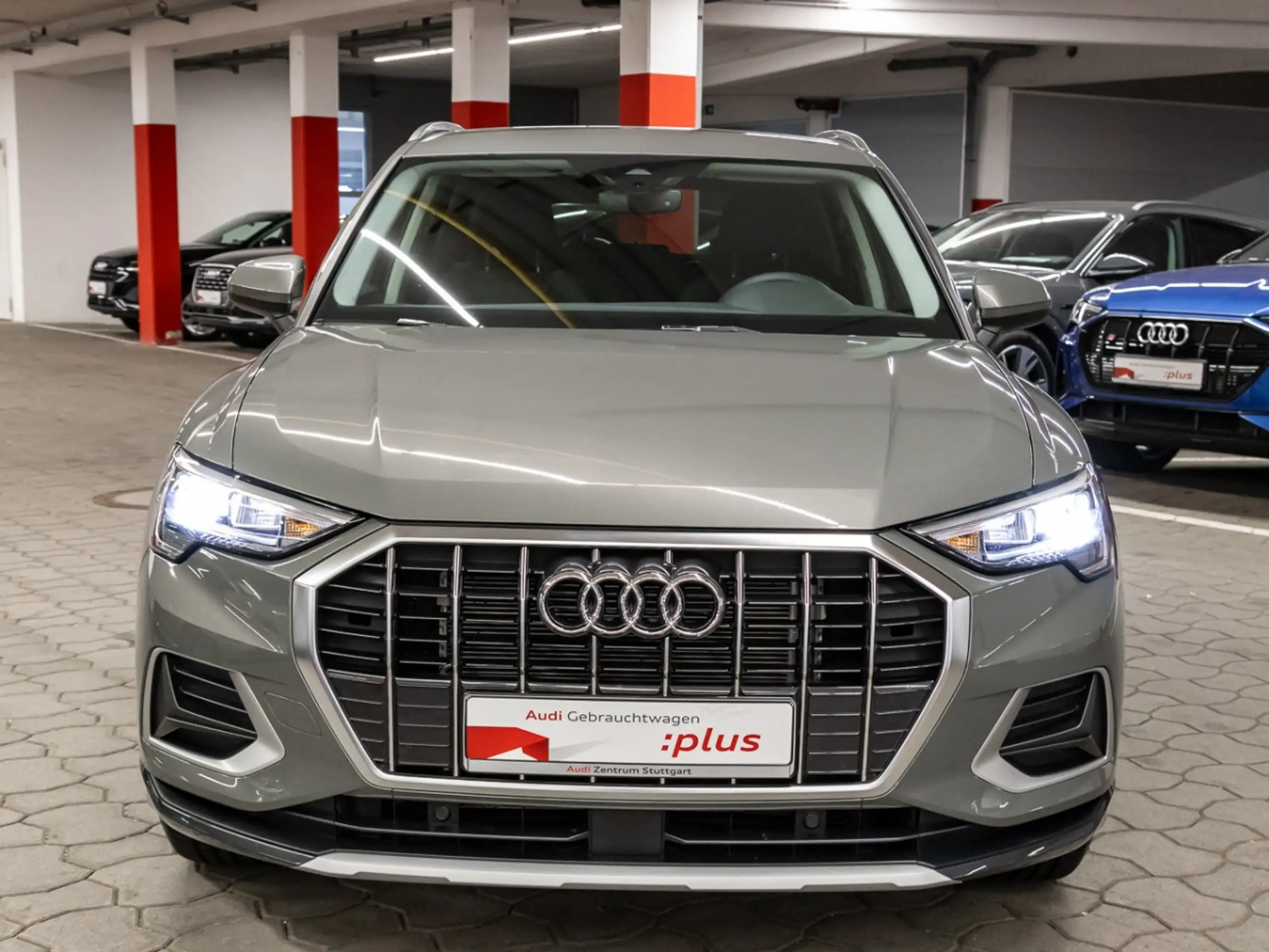 Audi - Q3